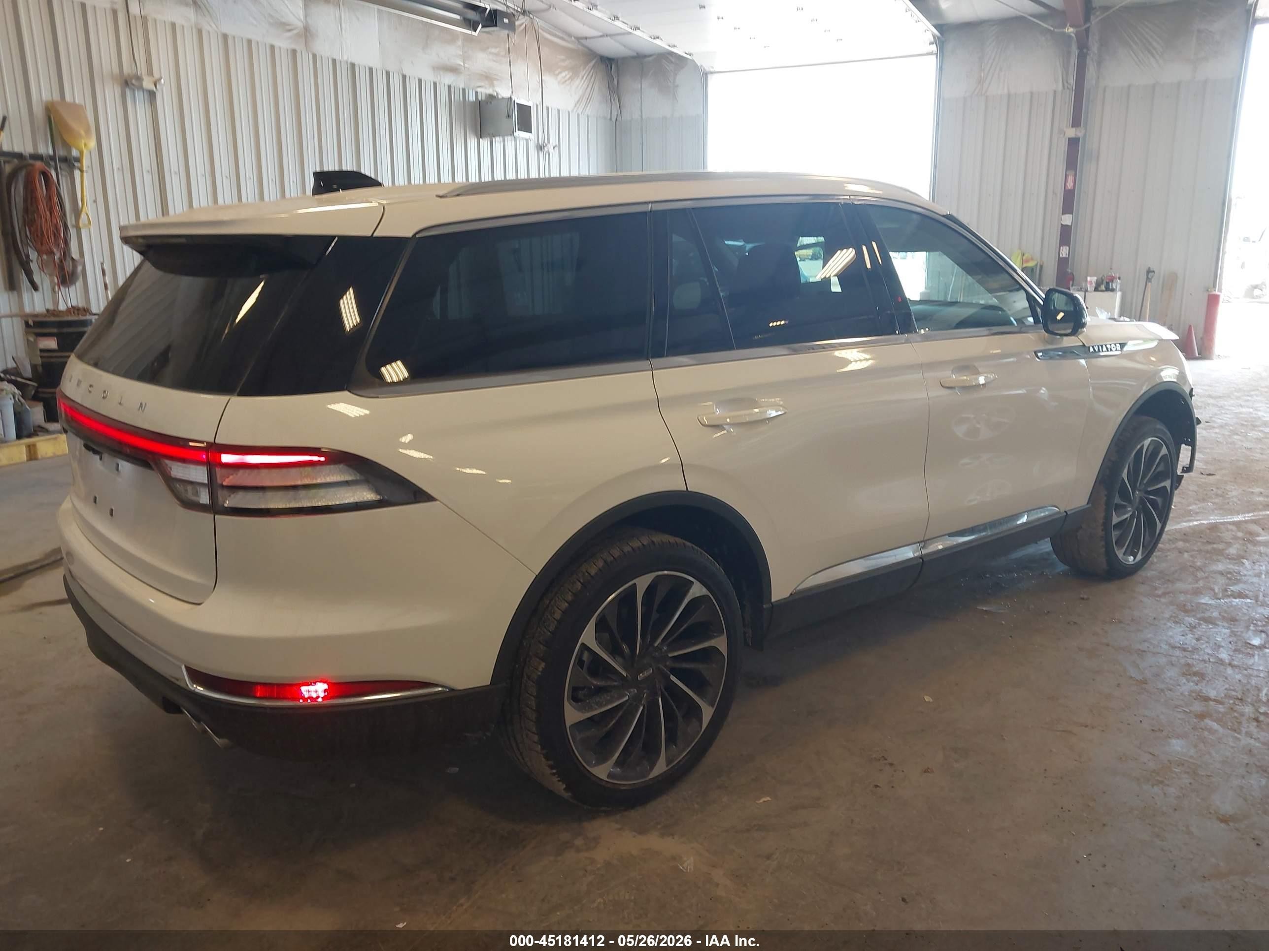 2025 Lincoln Aviator Reserve White vin: 5LM5J7XCXSGL16472