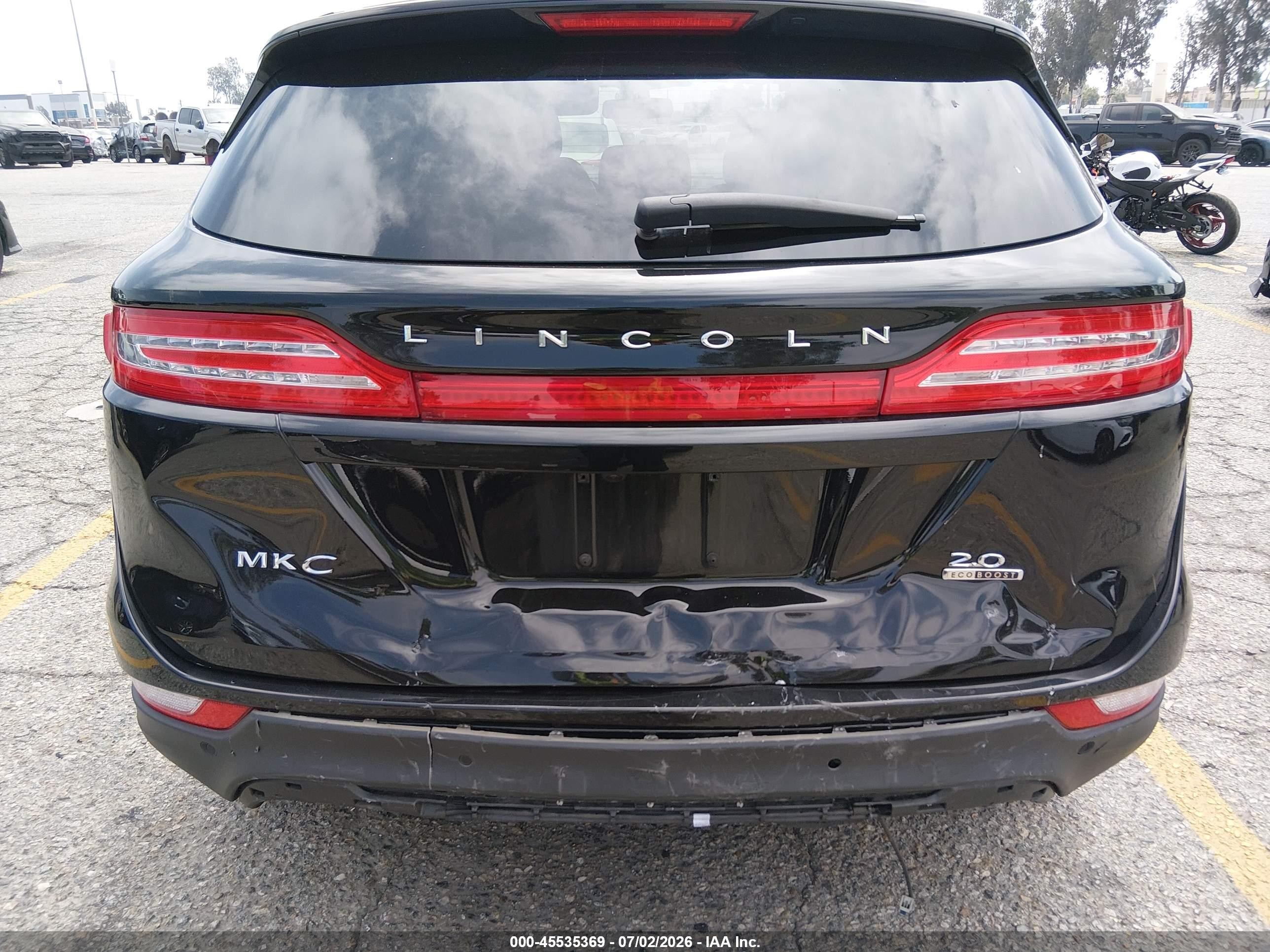 2015 Lincoln Mkc   Black vin: 5LMCJ1A90FUJ03099