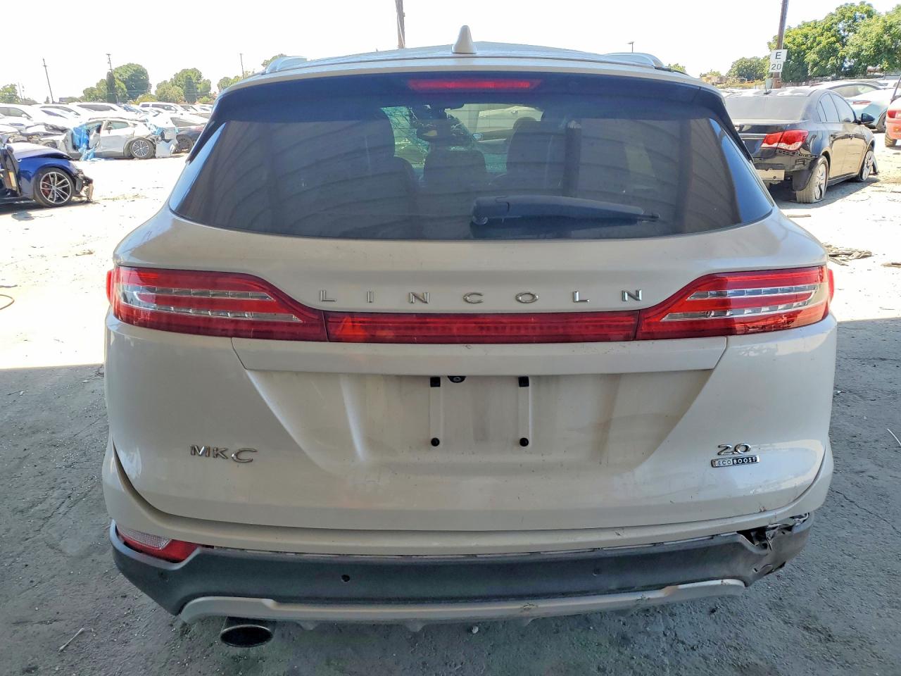 2015 Lincoln Mkc White vin: 5LMCJ1A90FUJ15866