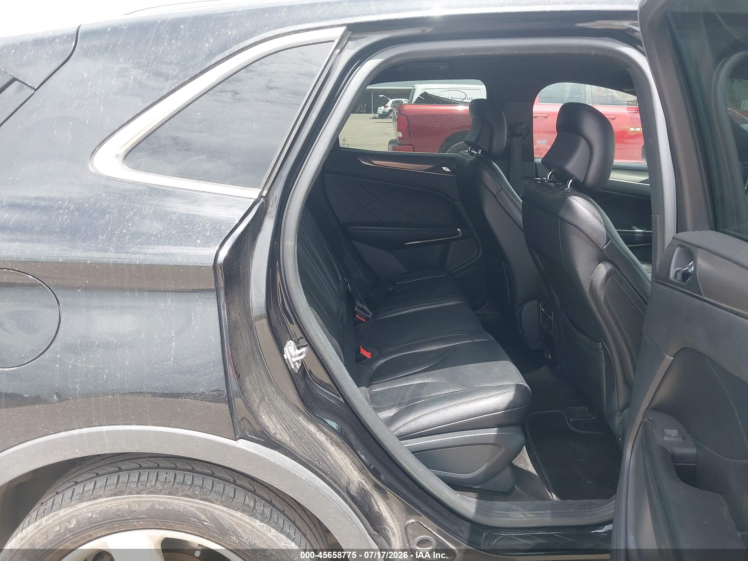 2015 Lincoln Mkc   Black vin: 5LMCJ1A90FUJ16046