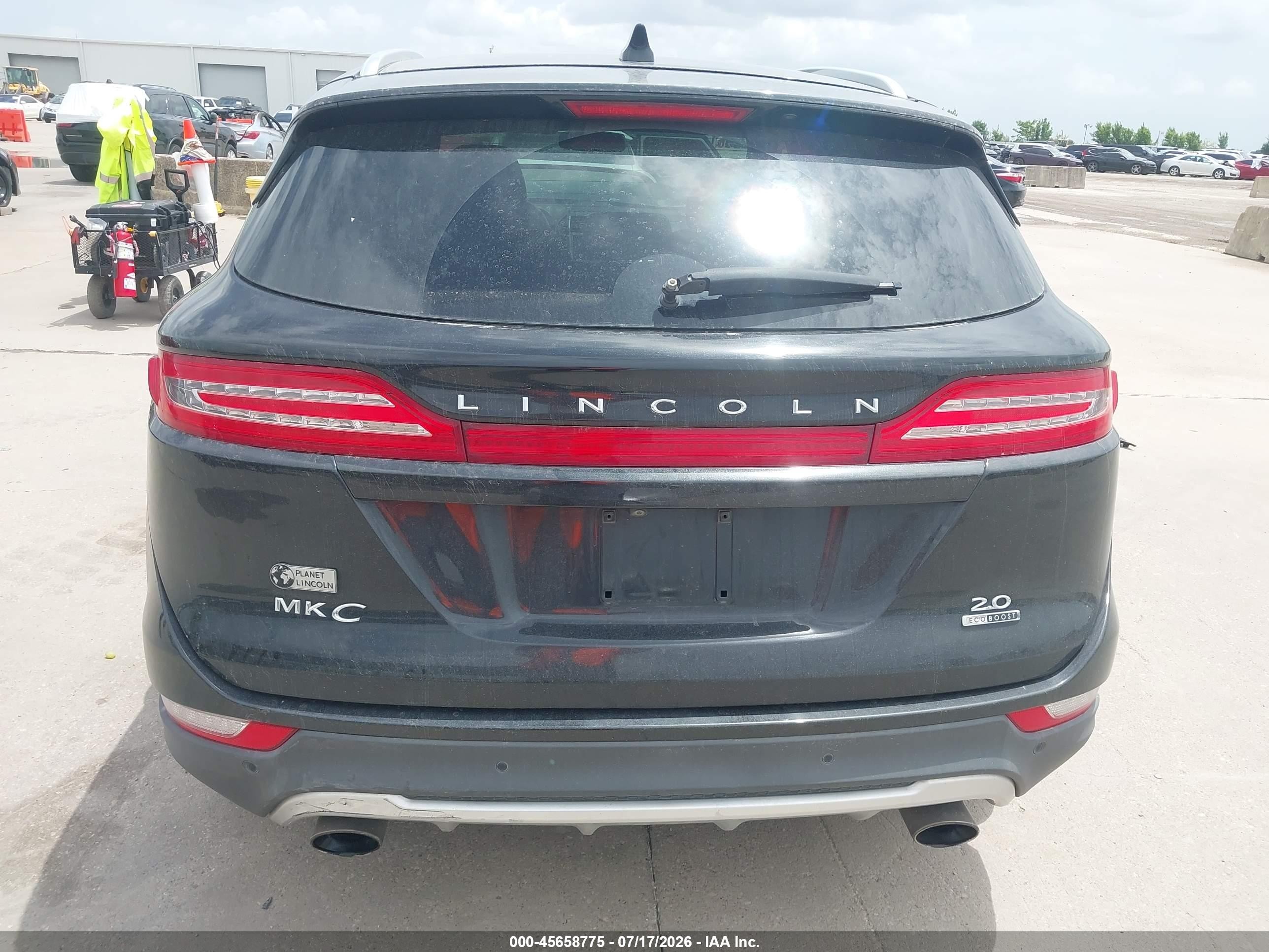2015 Lincoln Mkc   Black vin: 5LMCJ1A90FUJ16046