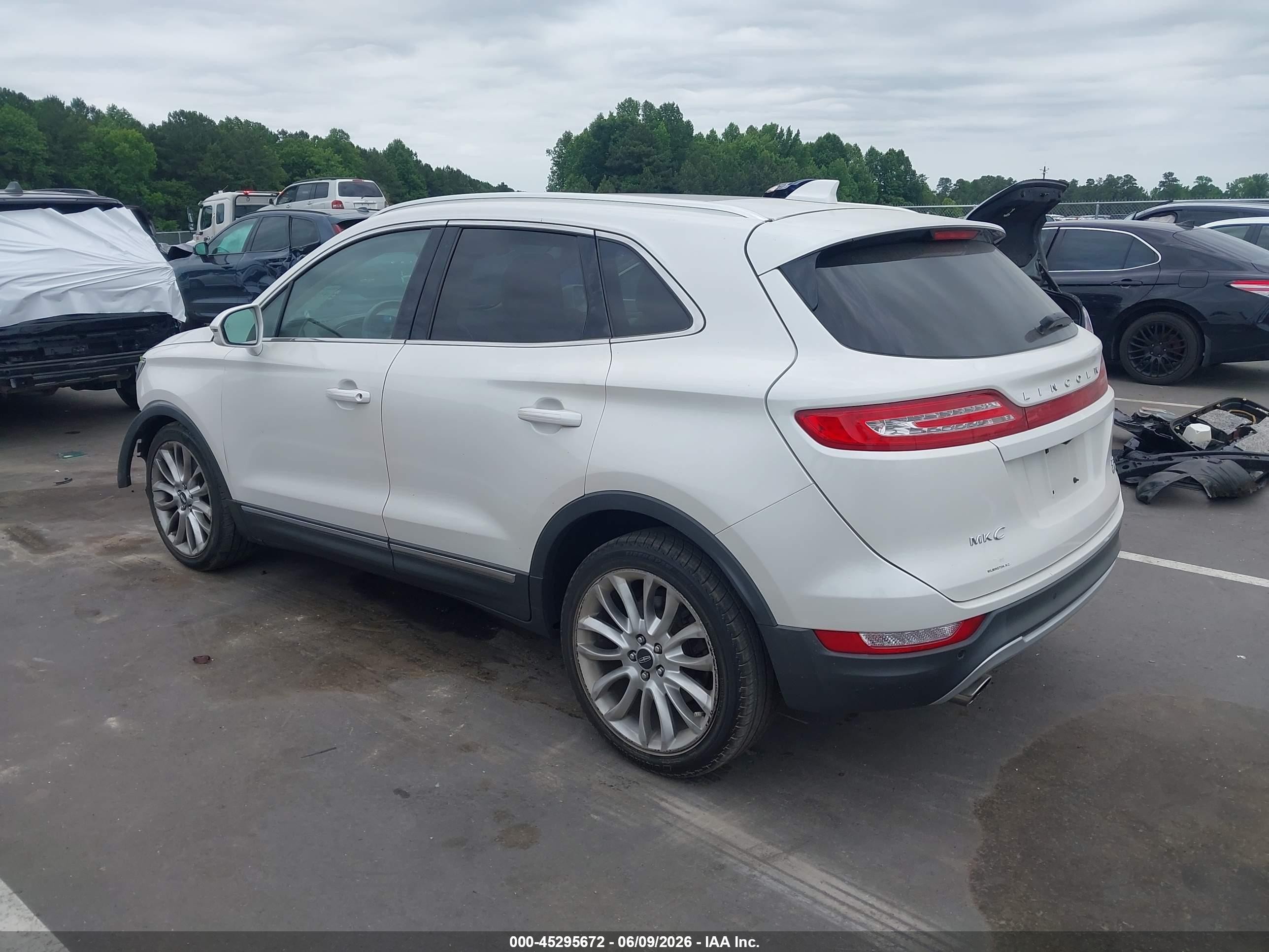2015 Lincoln Mkc   Белый vin: 5LMCJ1A91FUJ05279