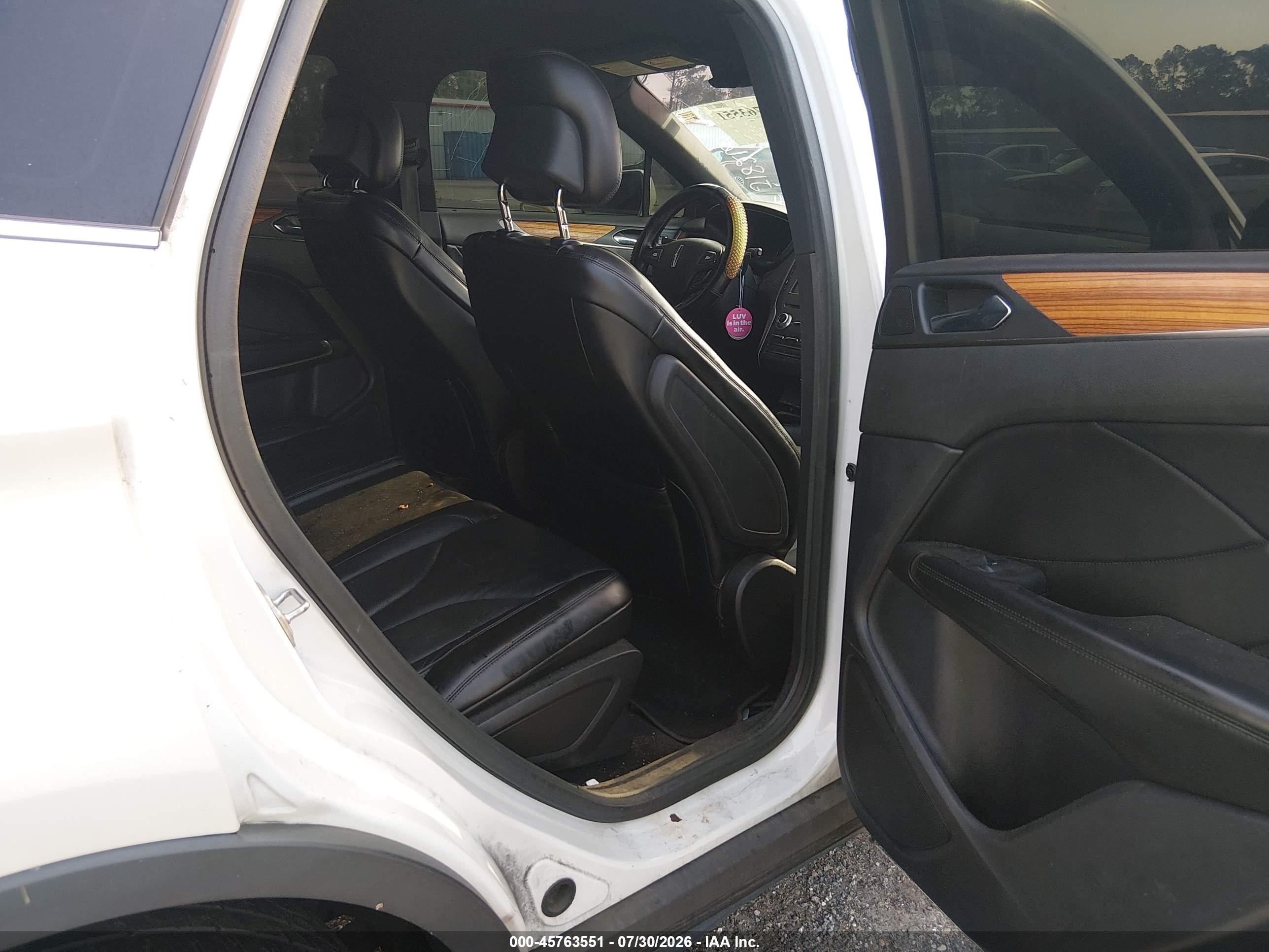 2015 Lincoln Mkc   Белый vin: 5LMCJ1A91FUJ18260