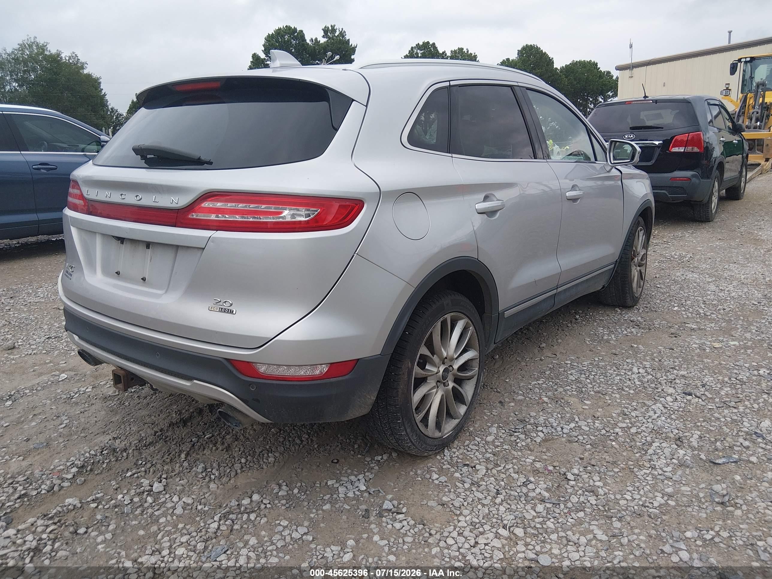 2015 Lincoln Mkc   Silver vin: 5LMCJ1A91FUJ28125