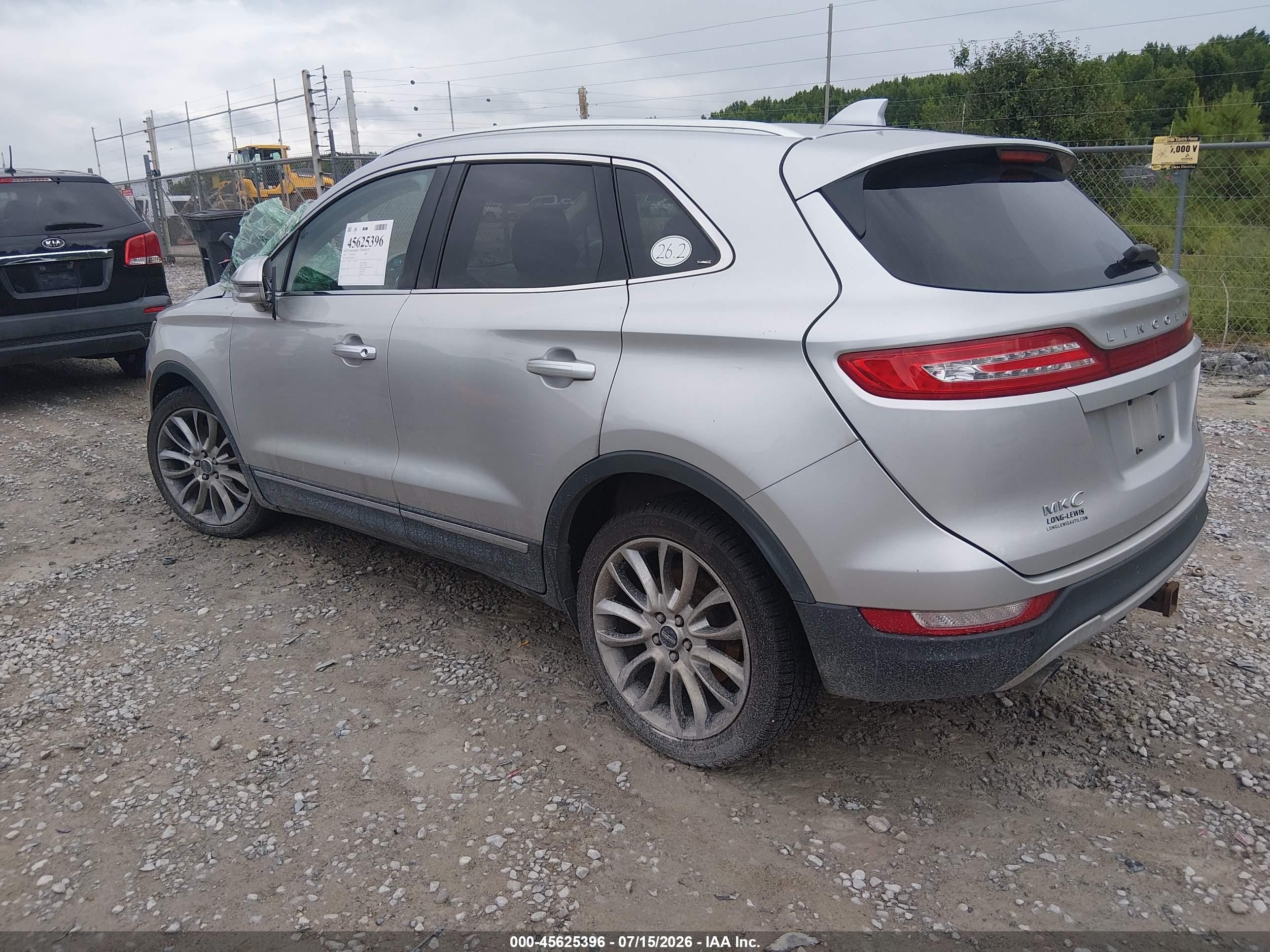 2015 Lincoln Mkc   Silver vin: 5LMCJ1A91FUJ28125