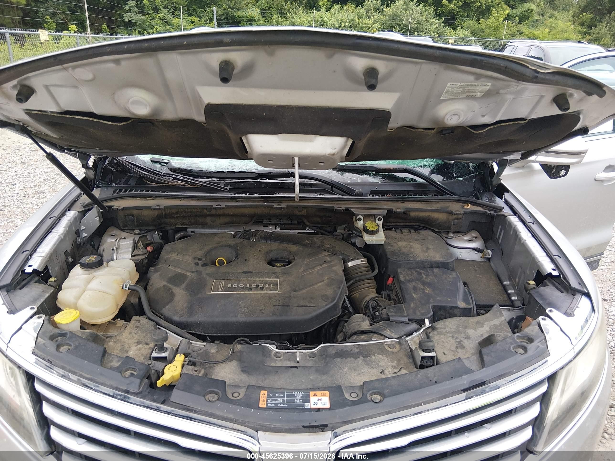2015 Lincoln Mkc   Silver vin: 5LMCJ1A91FUJ28125