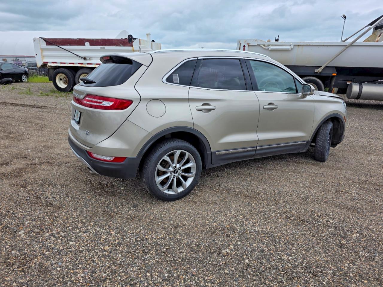 2015 Lincoln Mkc Tan vin: 5LMCJ1A91FUJ45345