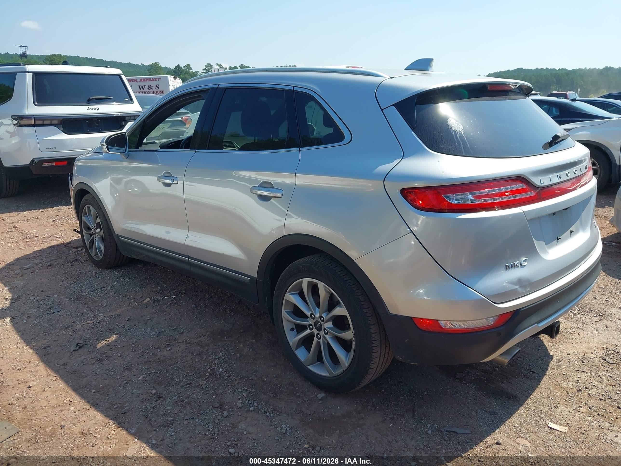 2015 Lincoln Mkc   Silver vin: 5LMCJ1A92FUJ07364
