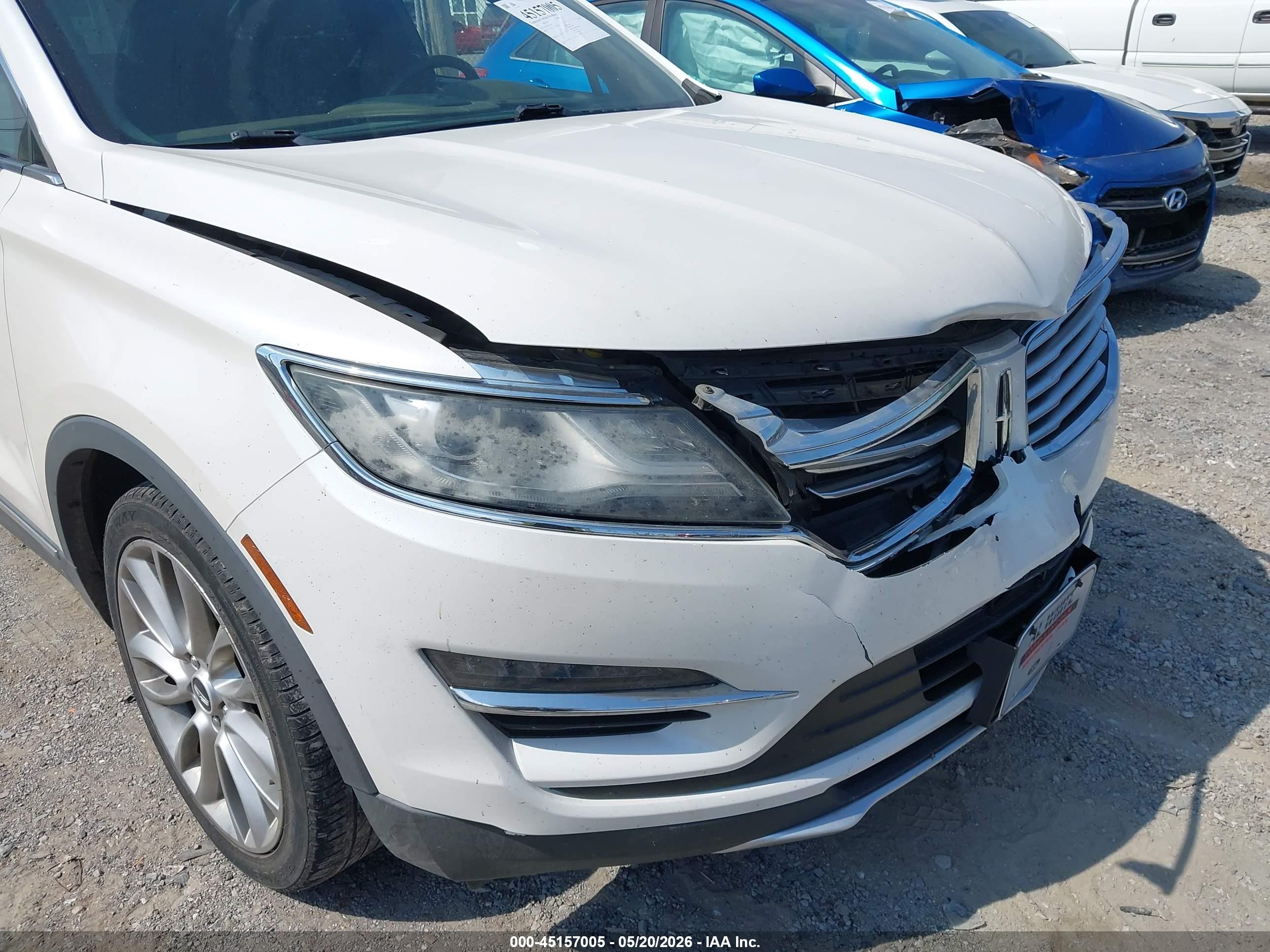 2015 Lincoln Mkc White vin: 5LMCJ1A92FUJ15738