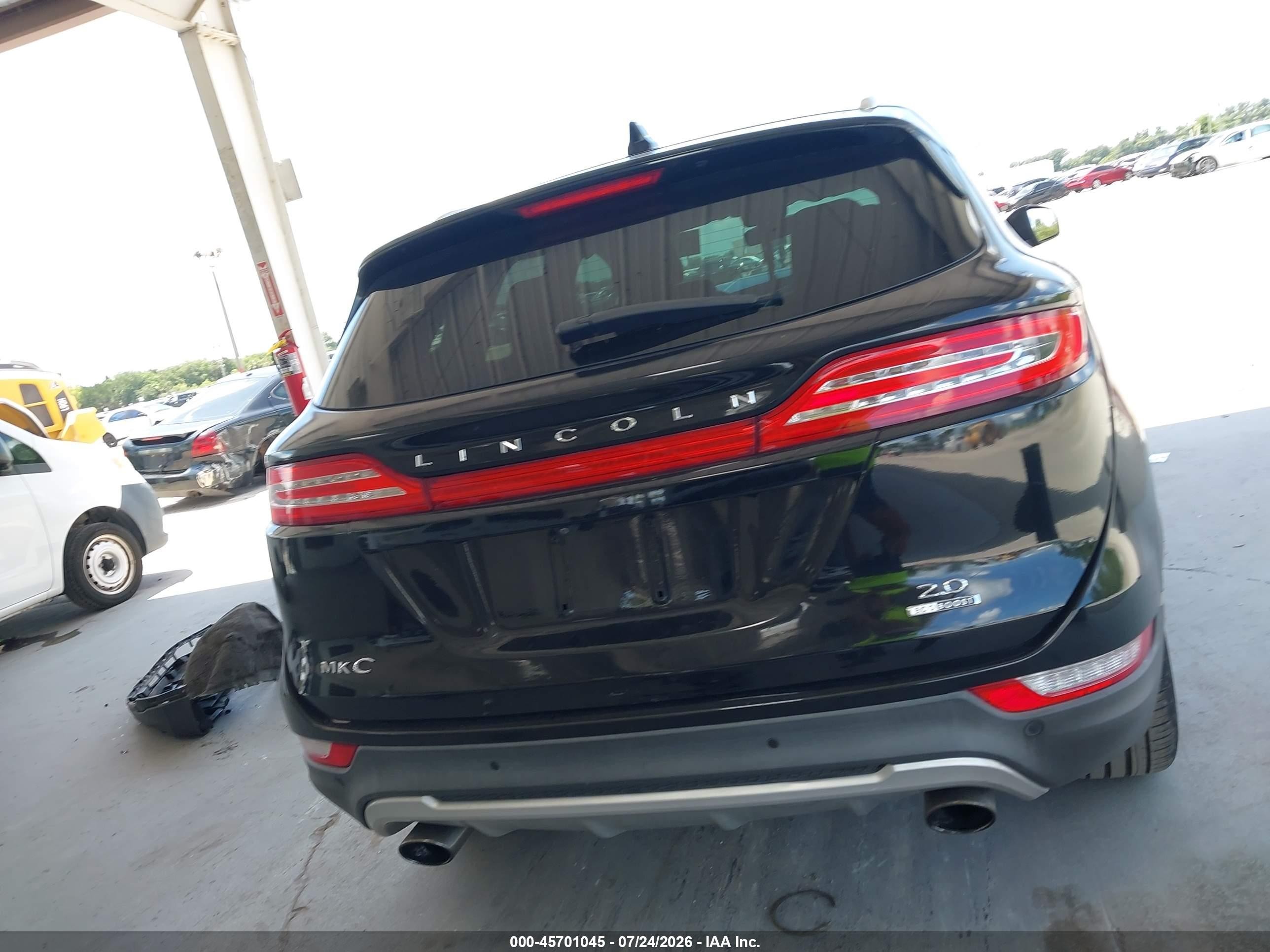 2015 Lincoln Mkc   Black vin: 5LMCJ1A93FUJ06076