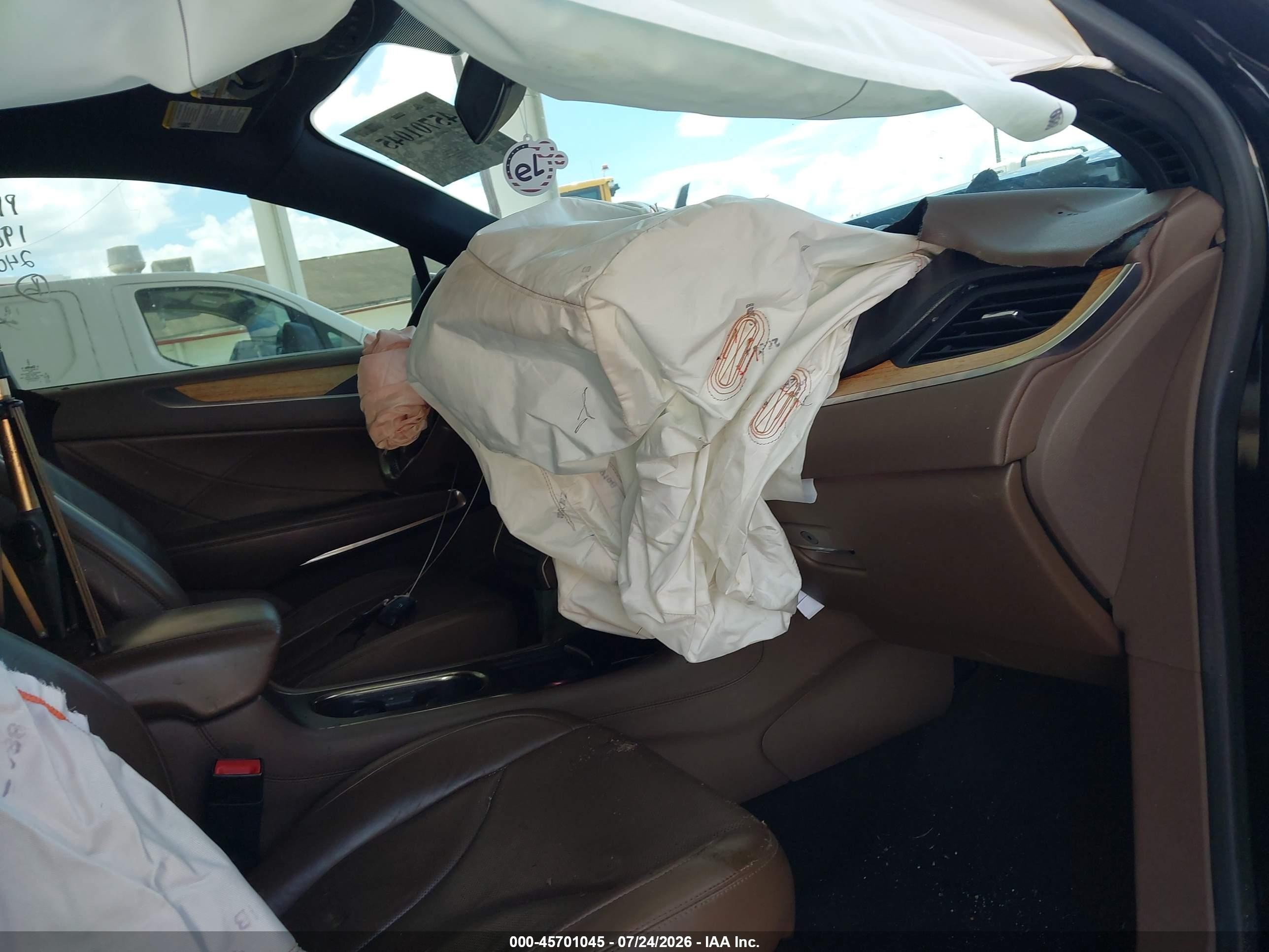 2015 Lincoln Mkc   Black vin: 5LMCJ1A93FUJ06076