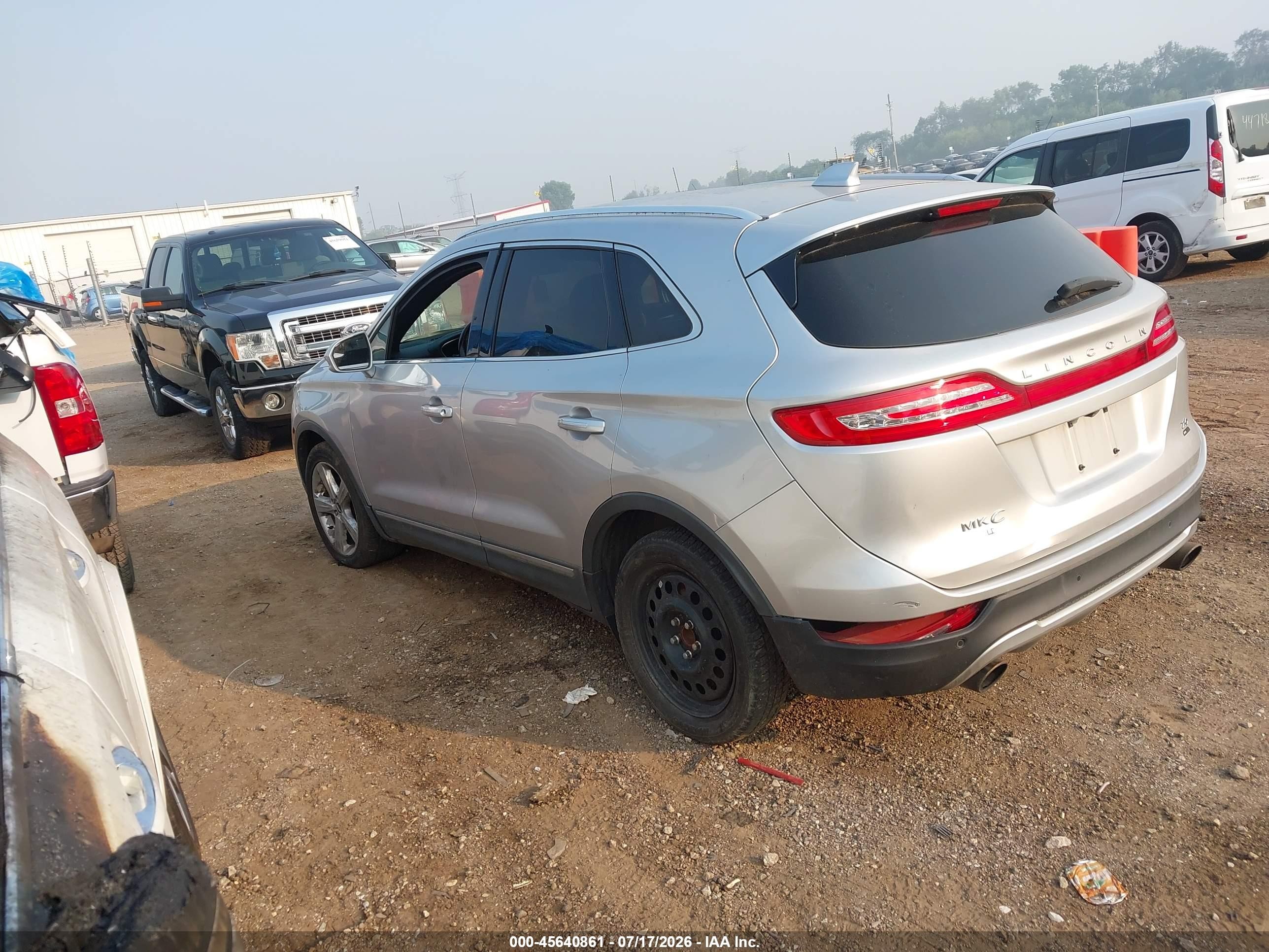 2015 Lincoln Mkc   Серебряный vin: 5LMCJ1A93FUJ07874