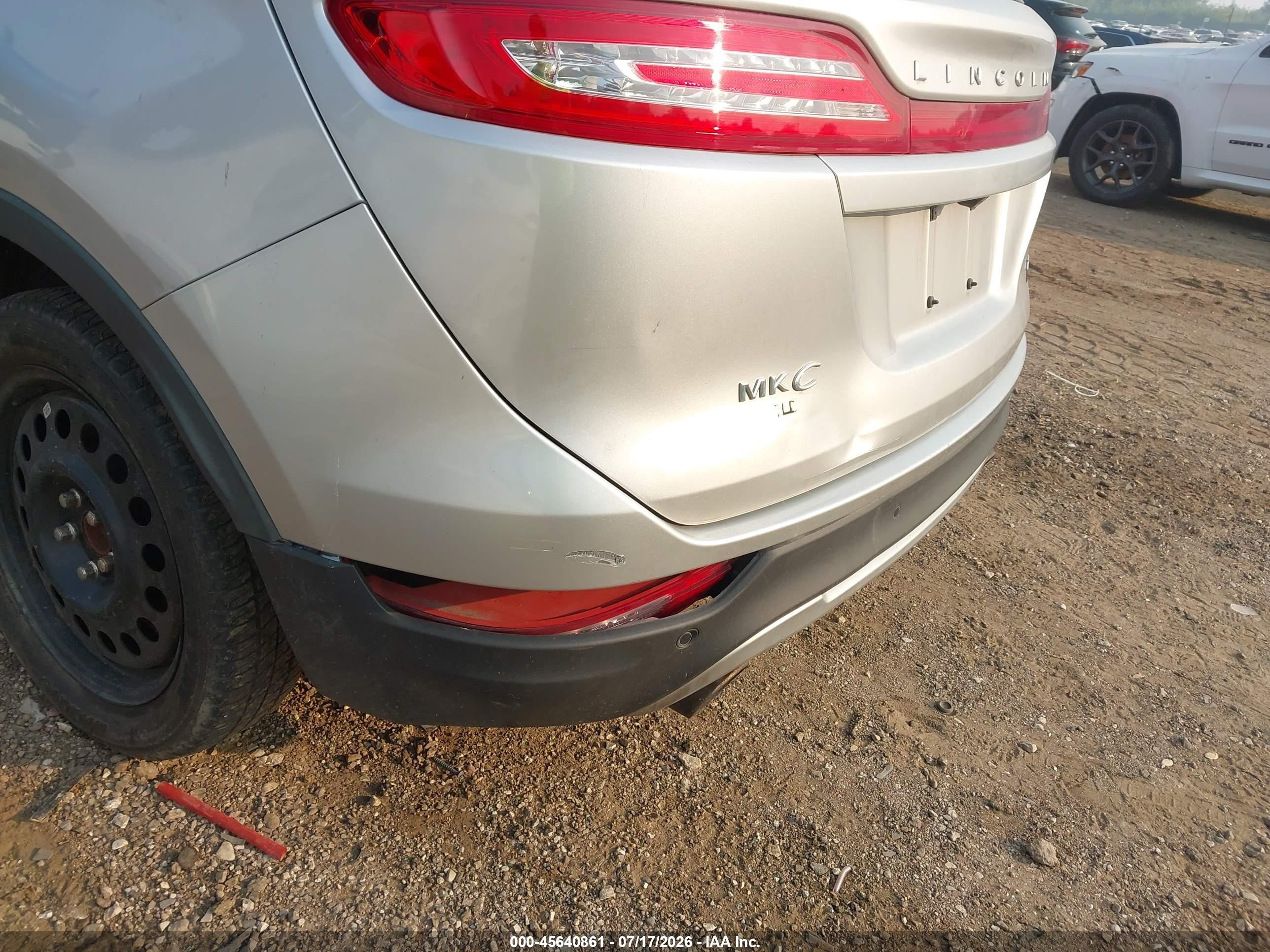 2015 Lincoln Mkc   Серебряный vin: 5LMCJ1A93FUJ07874