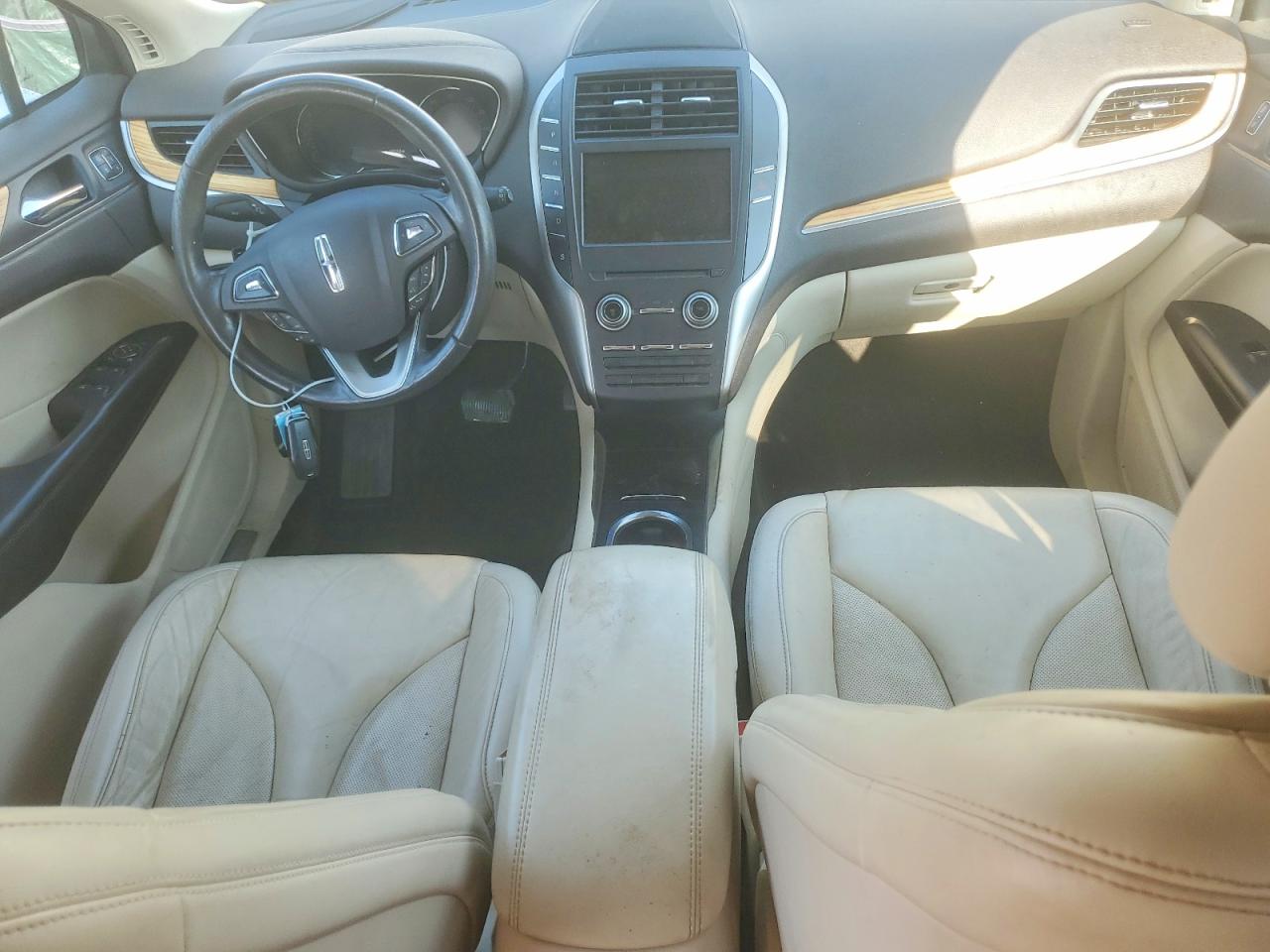 2015 Lincoln Mkc White vin: 5LMCJ1A93FUJ31852