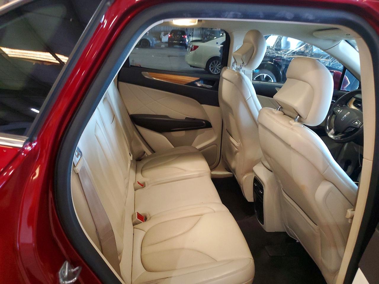 2015 Lincoln Mkc Burgundy vin: 5LMCJ1A94FUJ05423