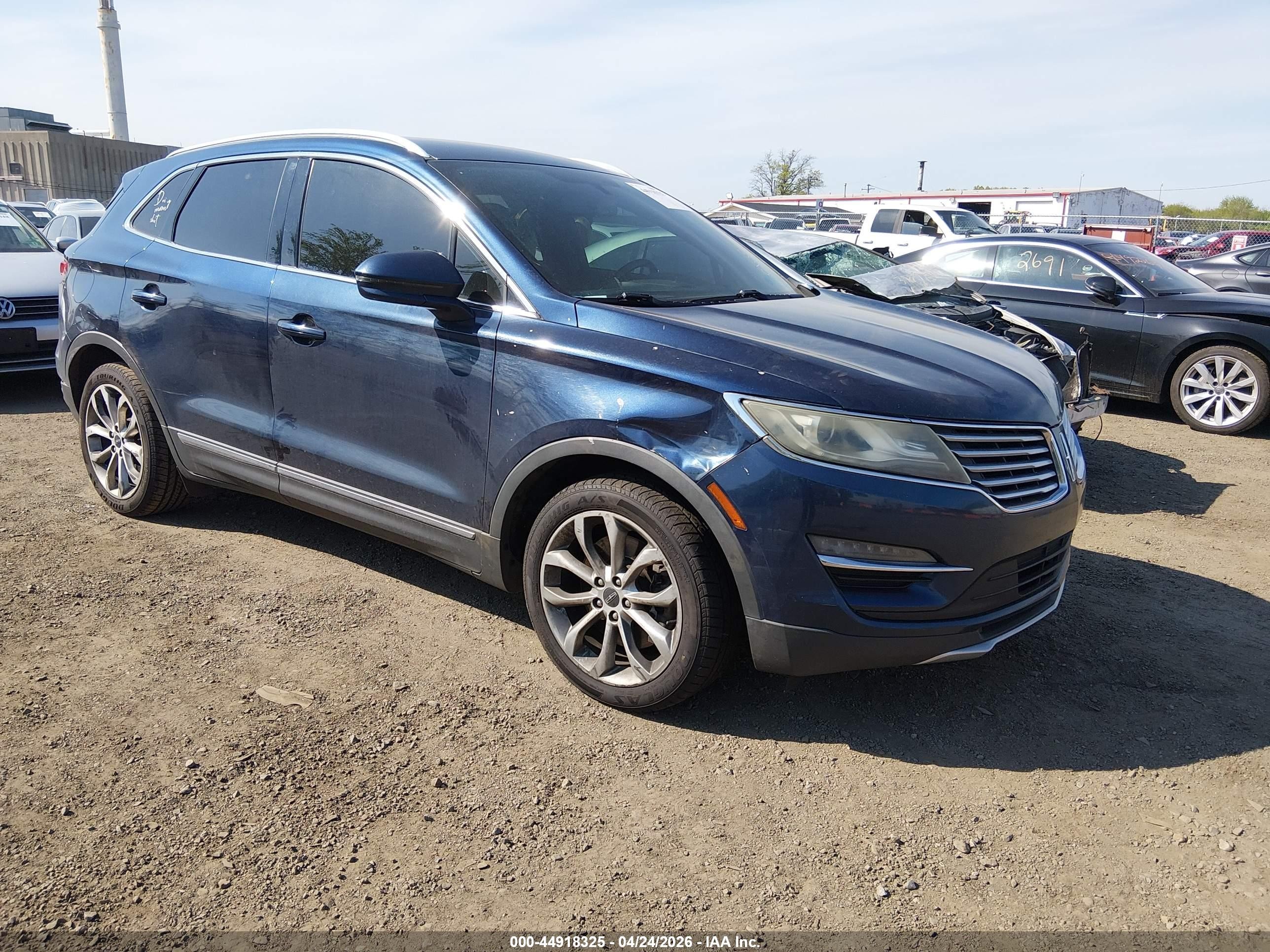 2015 Lincoln Mkc   Black vin: 5LMCJ1A94FUJ14347
