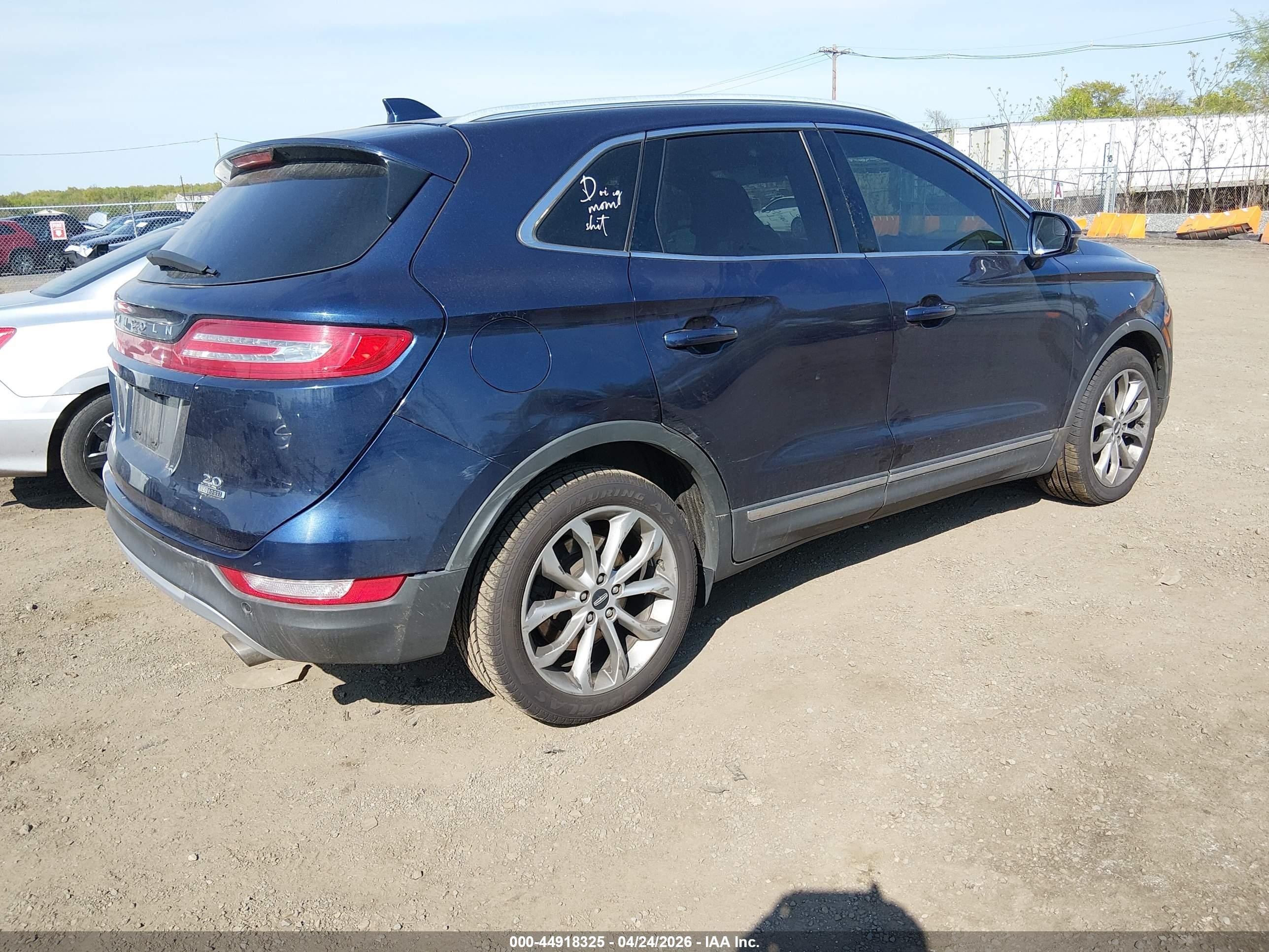 2015 Lincoln Mkc   Black vin: 5LMCJ1A94FUJ14347