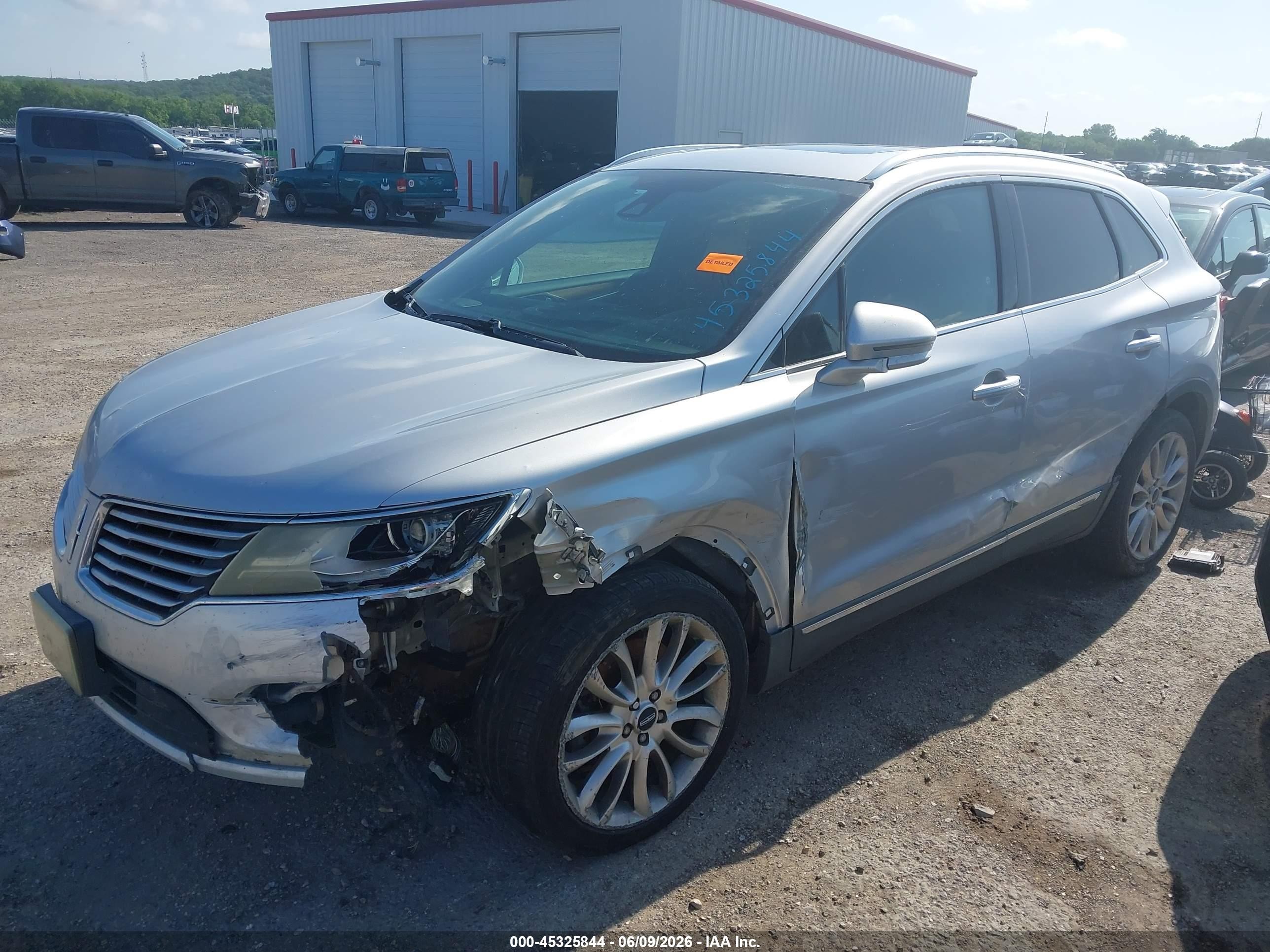 2015 Lincoln Mkc   Серебряный vin: 5LMCJ1A94FUJ15370