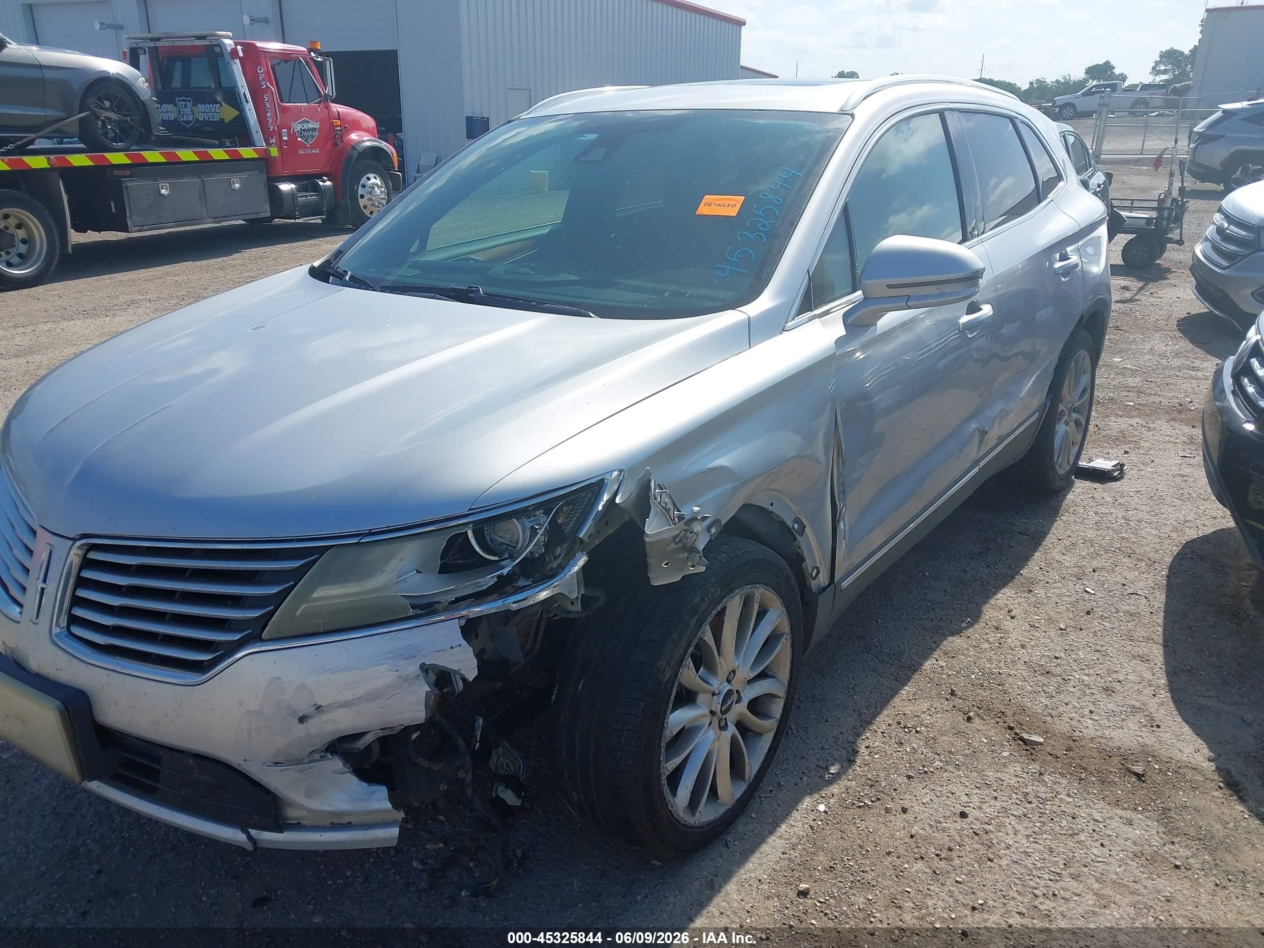 2015 Lincoln Mkc   Серебряный vin: 5LMCJ1A94FUJ15370