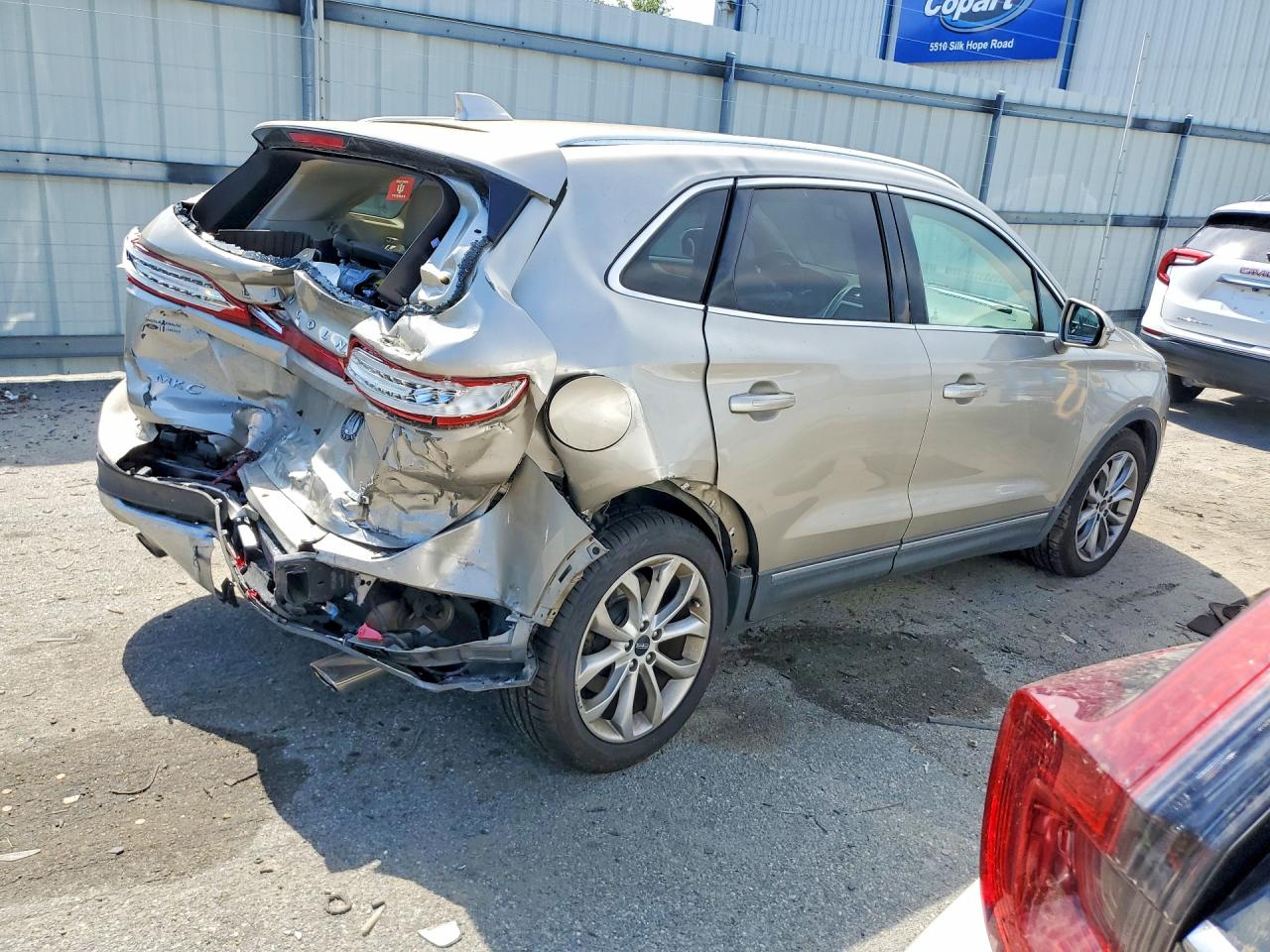 2015 Lincoln Mkc Cream vin: 5LMCJ1A94FUJ24831