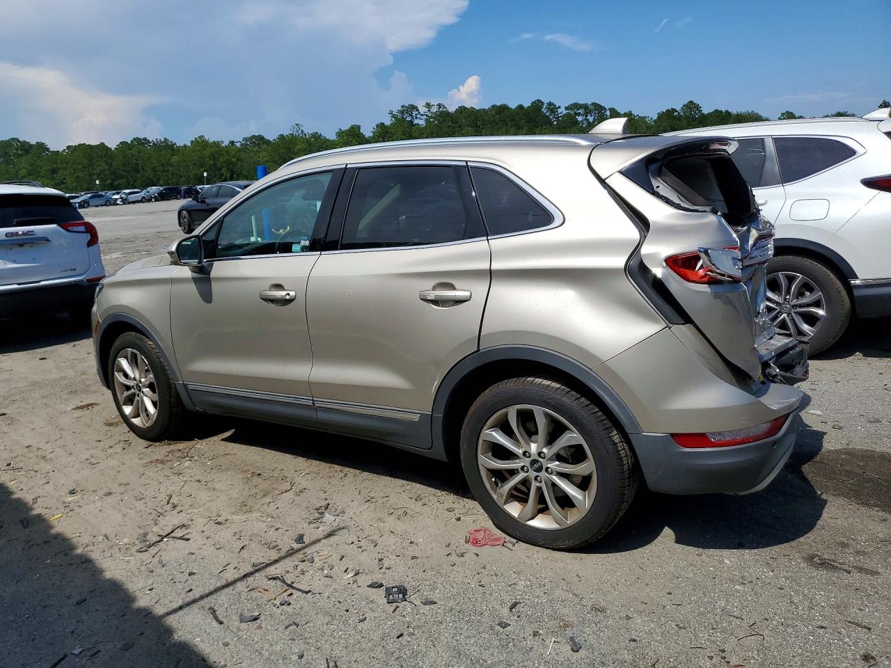 2015 Lincoln Mkc Cream vin: 5LMCJ1A94FUJ24831