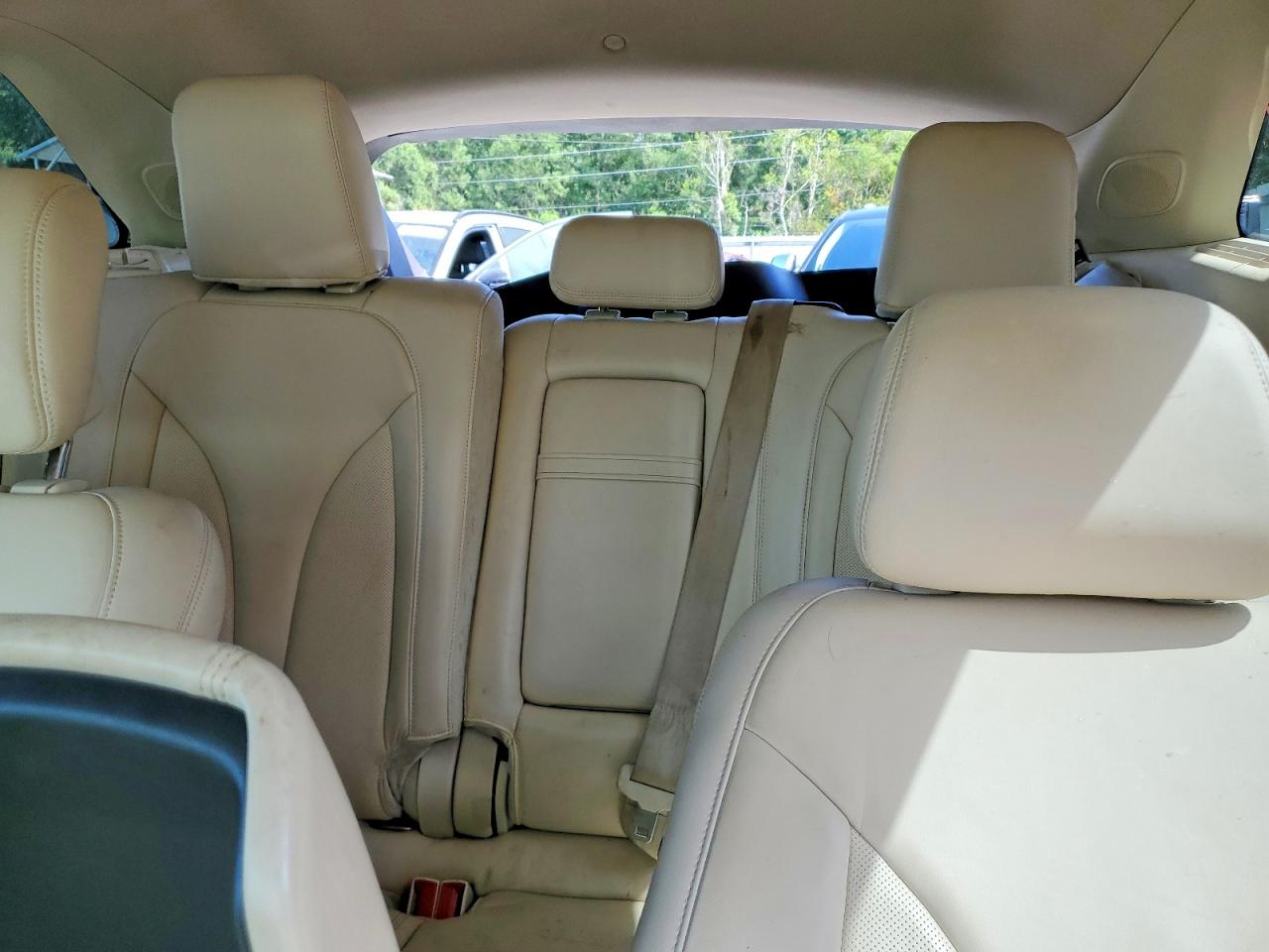 2015 Lincoln Mkc Cream vin: 5LMCJ1A94FUJ24831