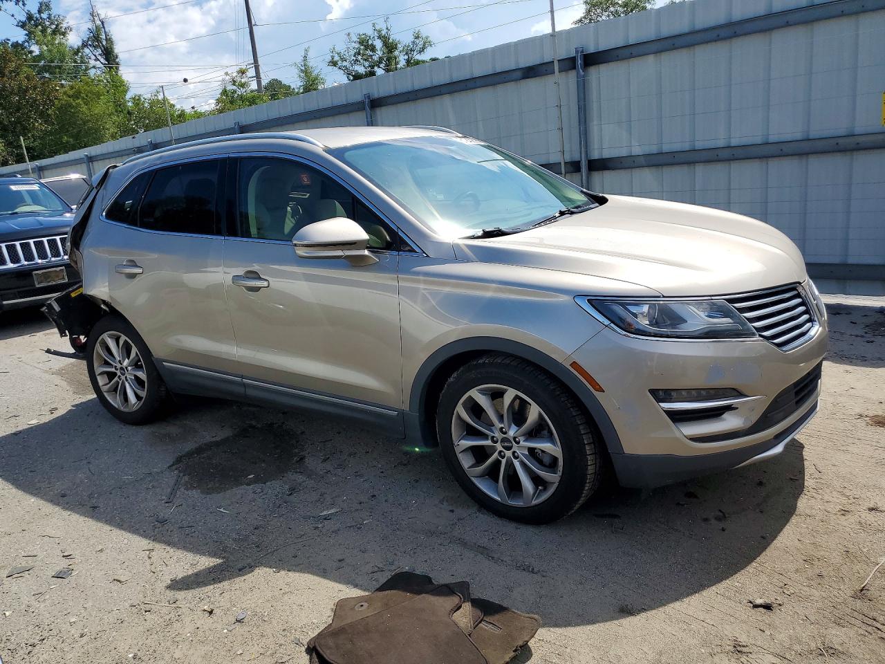 2015 Lincoln Mkc Cream vin: 5LMCJ1A94FUJ24831