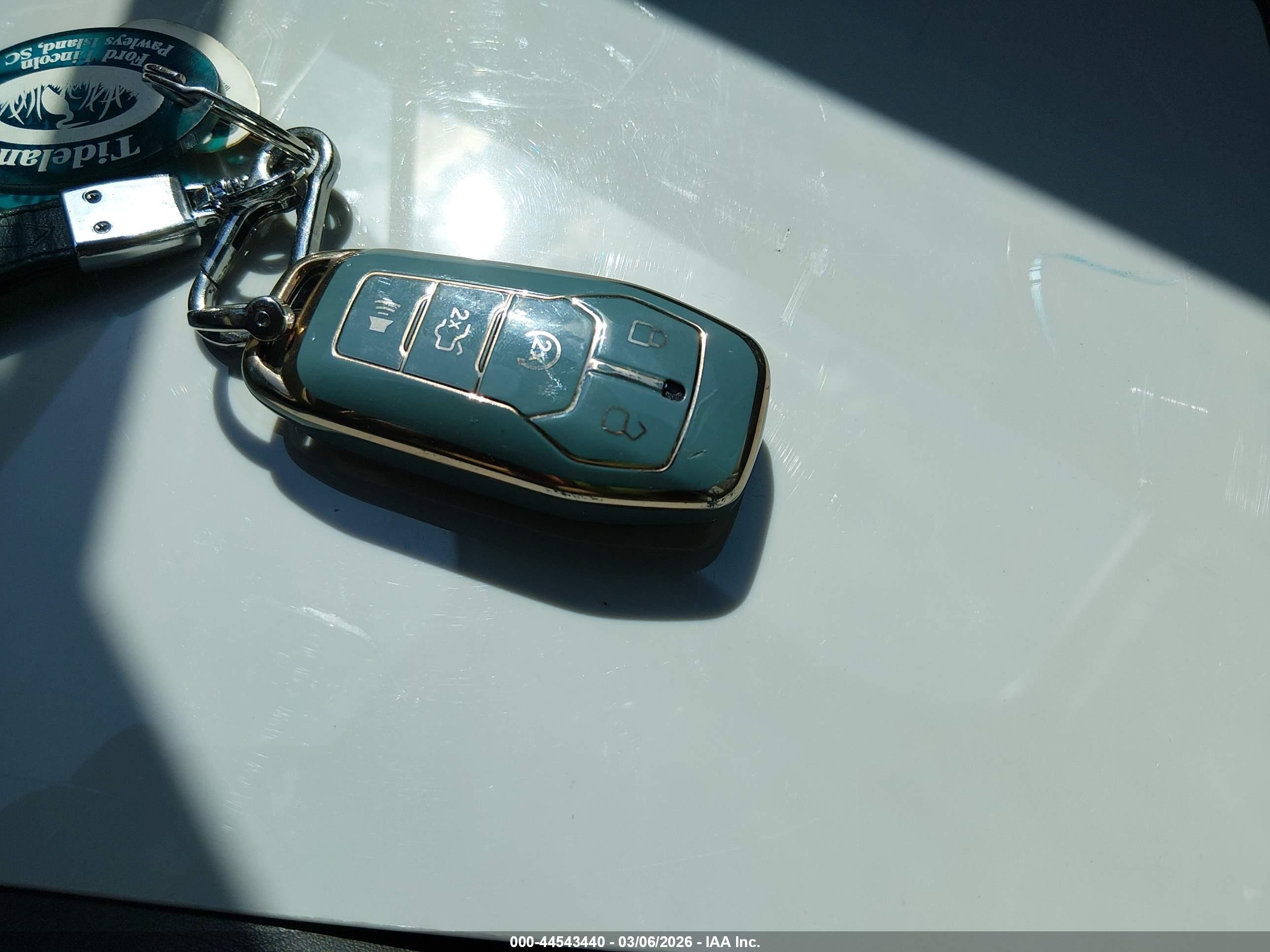 2015 Lincoln Mkc   Champagne vin: 5LMCJ1A94FUJ28331