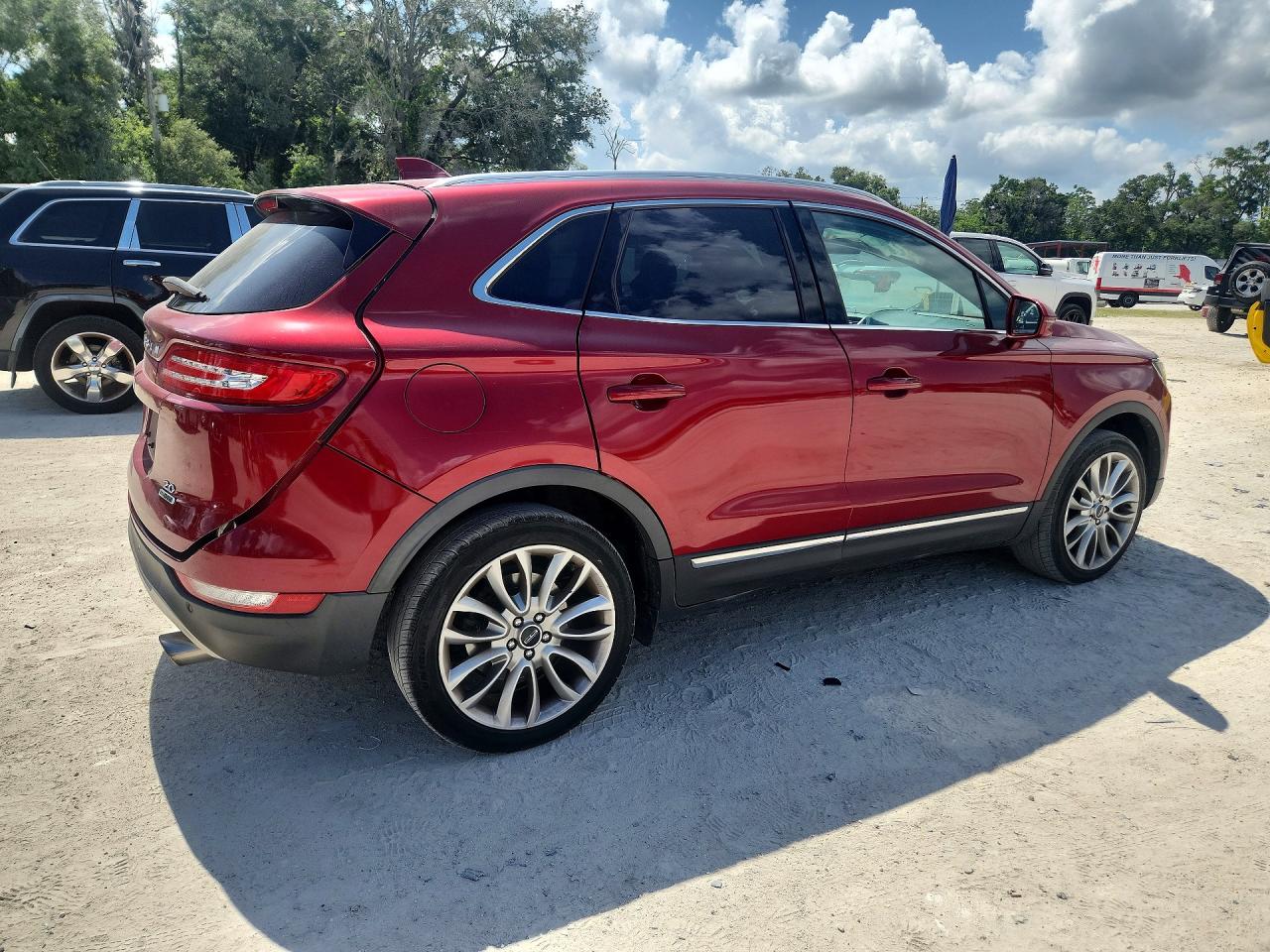2015 Lincoln Mkc Красный vin: 5LMCJ1A94FUJ41399