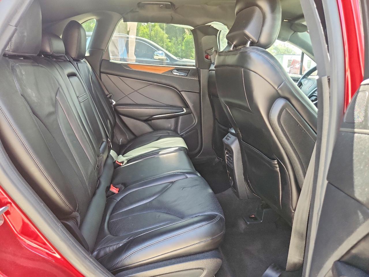 2015 Lincoln Mkc Красный vin: 5LMCJ1A94FUJ41399