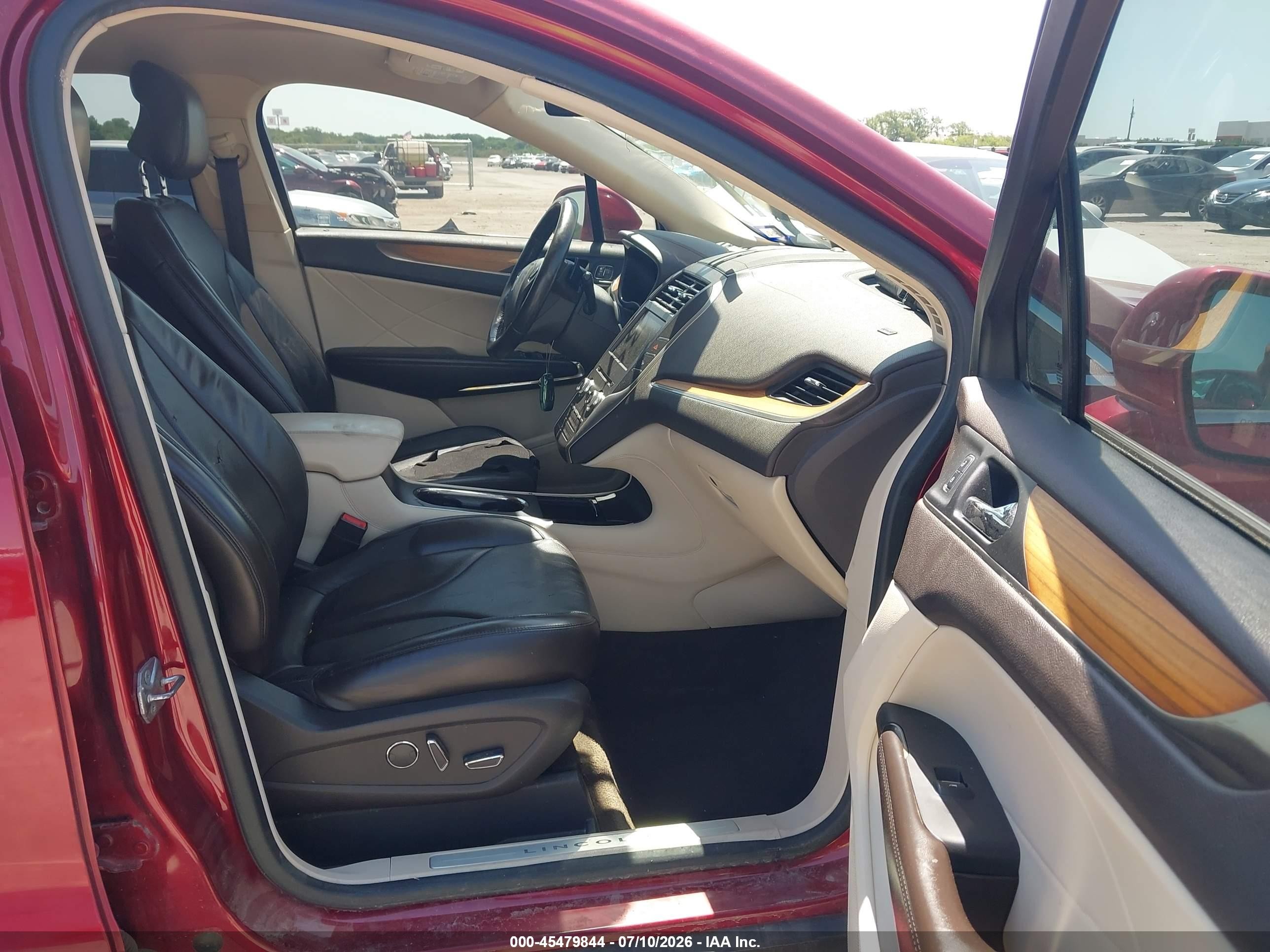 2015 Lincoln Mkc Red vin: 5LMCJ1A95FUJ07892