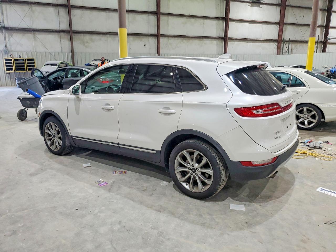 2015 Lincoln Mkc White vin: 5LMCJ1A95FUJ26782