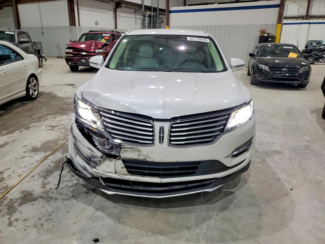 2015 Lincoln Mkc White vin: 5LMCJ1A95FUJ26782