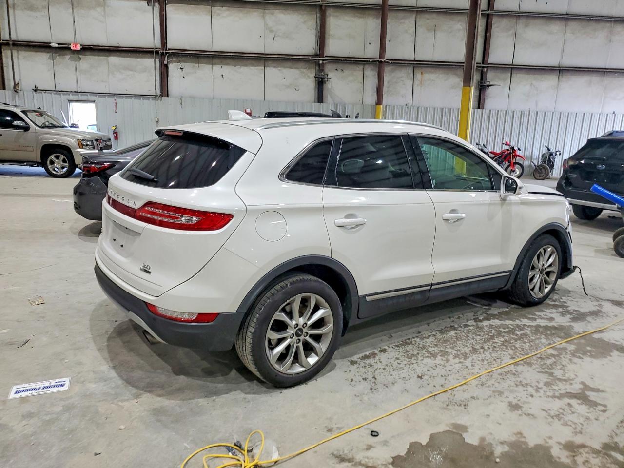 2015 Lincoln Mkc White vin: 5LMCJ1A95FUJ26782