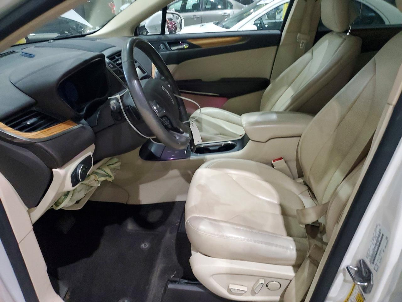 2015 Lincoln Mkc White vin: 5LMCJ1A95FUJ26782