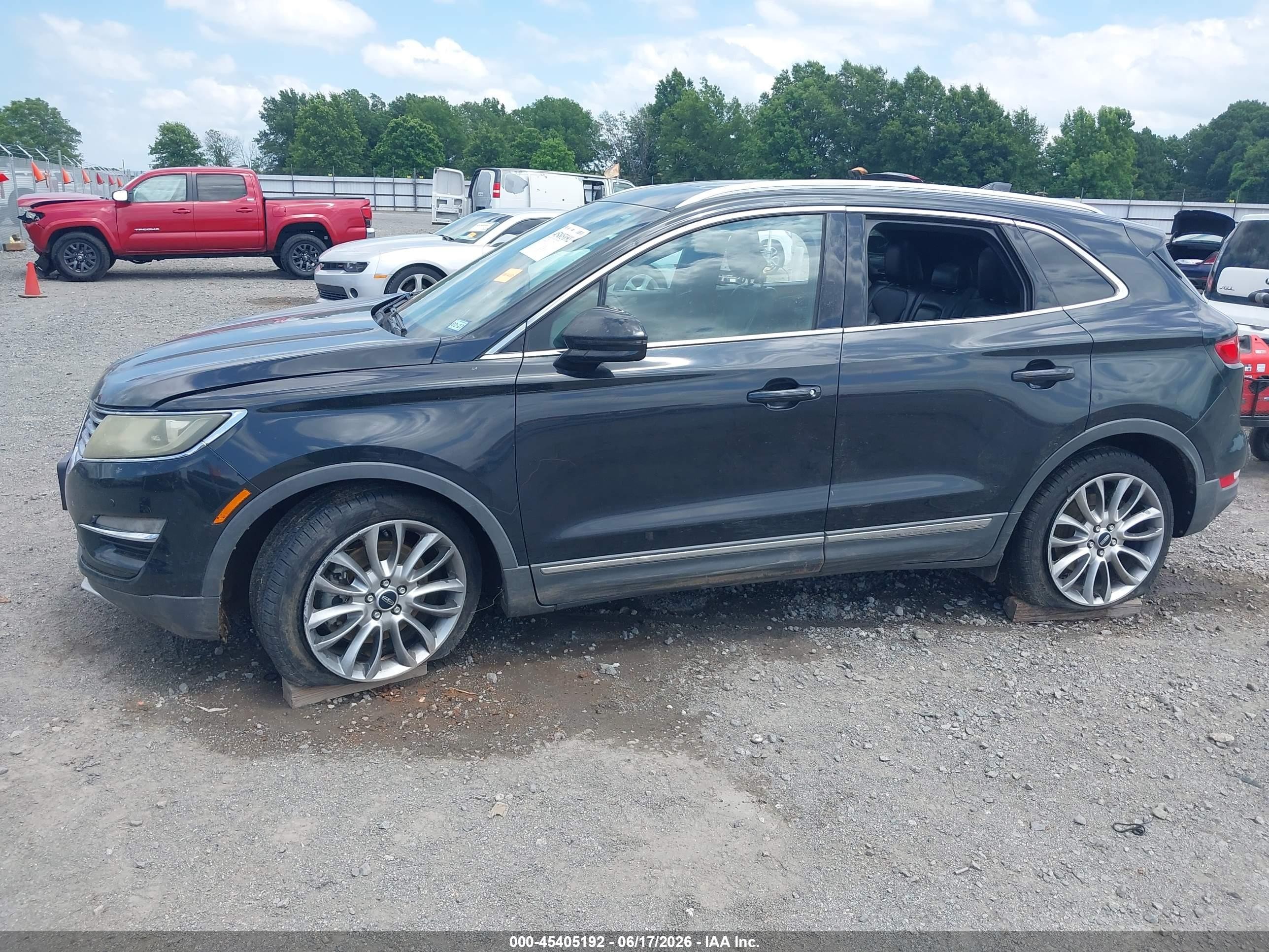 2015 Lincoln Mkc   Black vin: 5LMCJ1A96FUJ10803