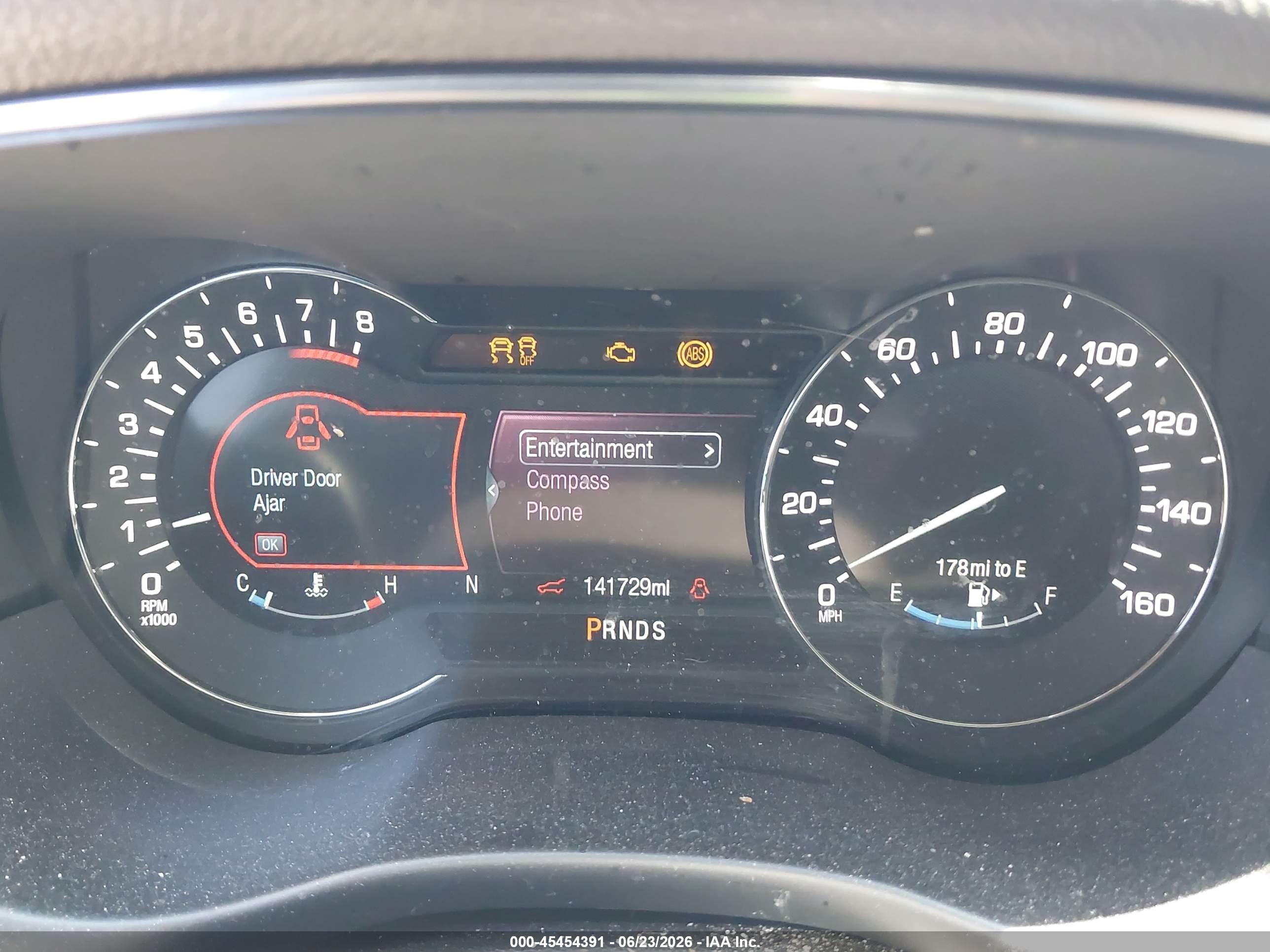 2015 Lincoln Mkc   Silver vin: 5LMCJ1A96FUJ18383