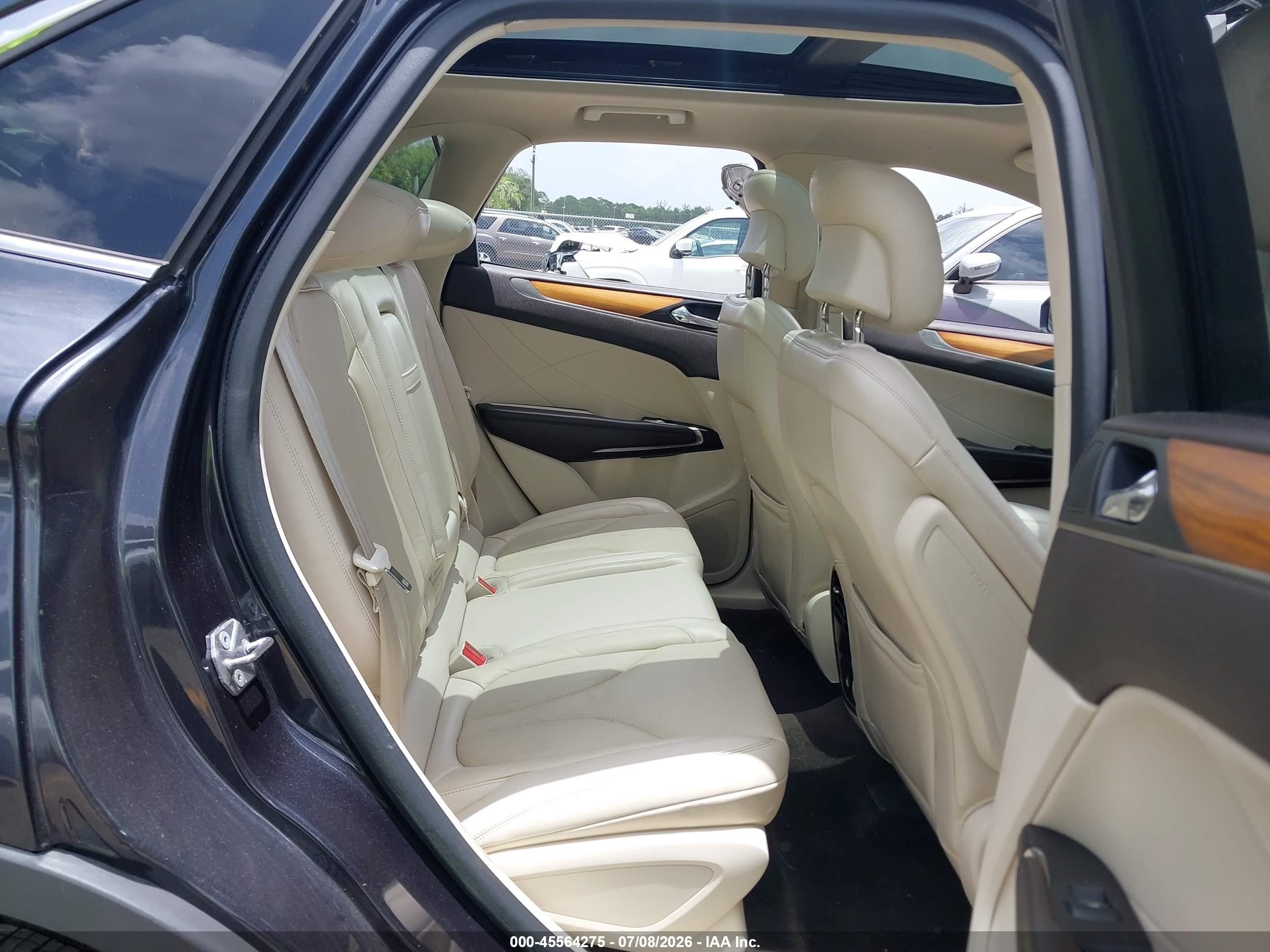 2015 Lincoln Mkc   Черный vin: 5LMCJ1A96FUJ20022