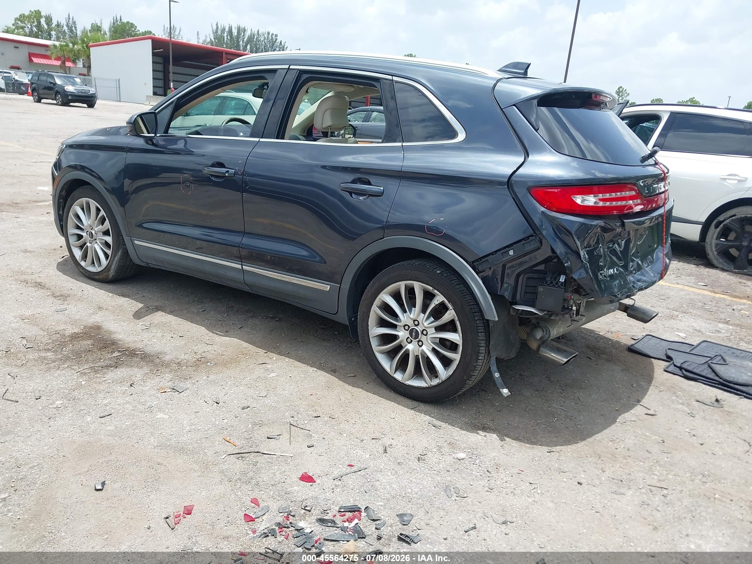 2015 Lincoln Mkc   Черный vin: 5LMCJ1A96FUJ20022