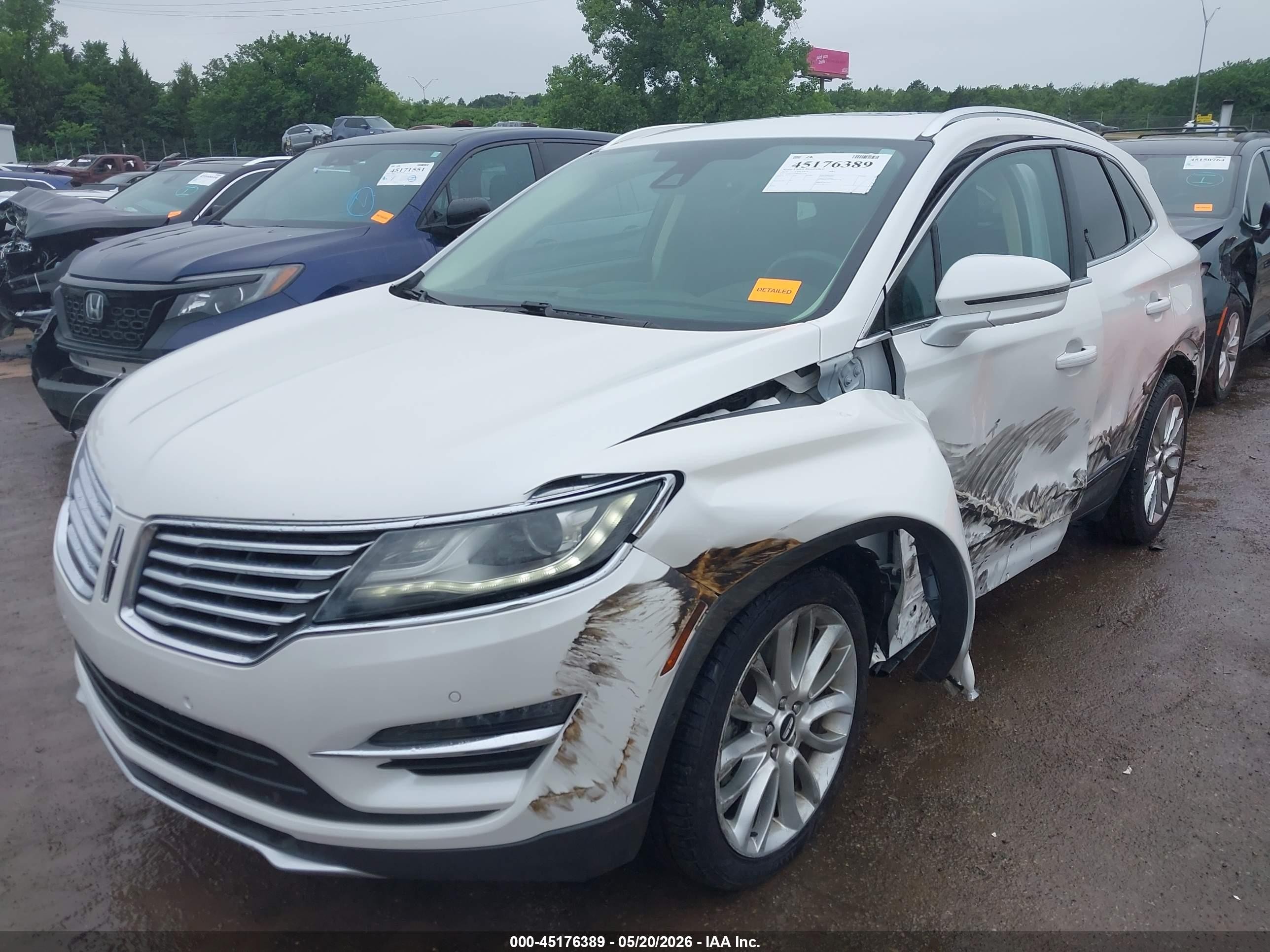 2015 Lincoln Mkc   White vin: 5LMCJ1A96FUJ23728