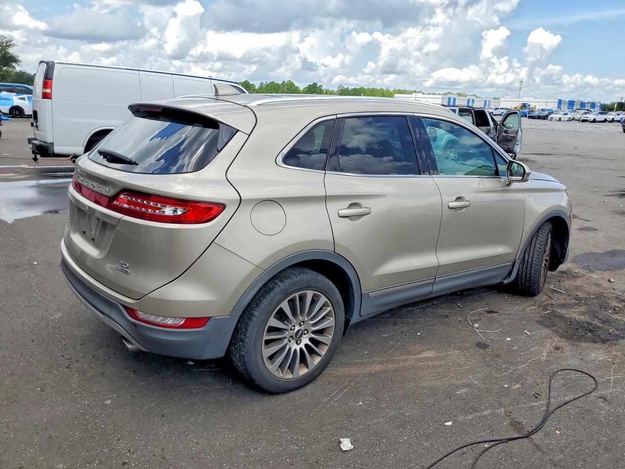 2015 Lincoln Mkc Желто-коричневый vin: 5LMCJ1A96FUJ24779