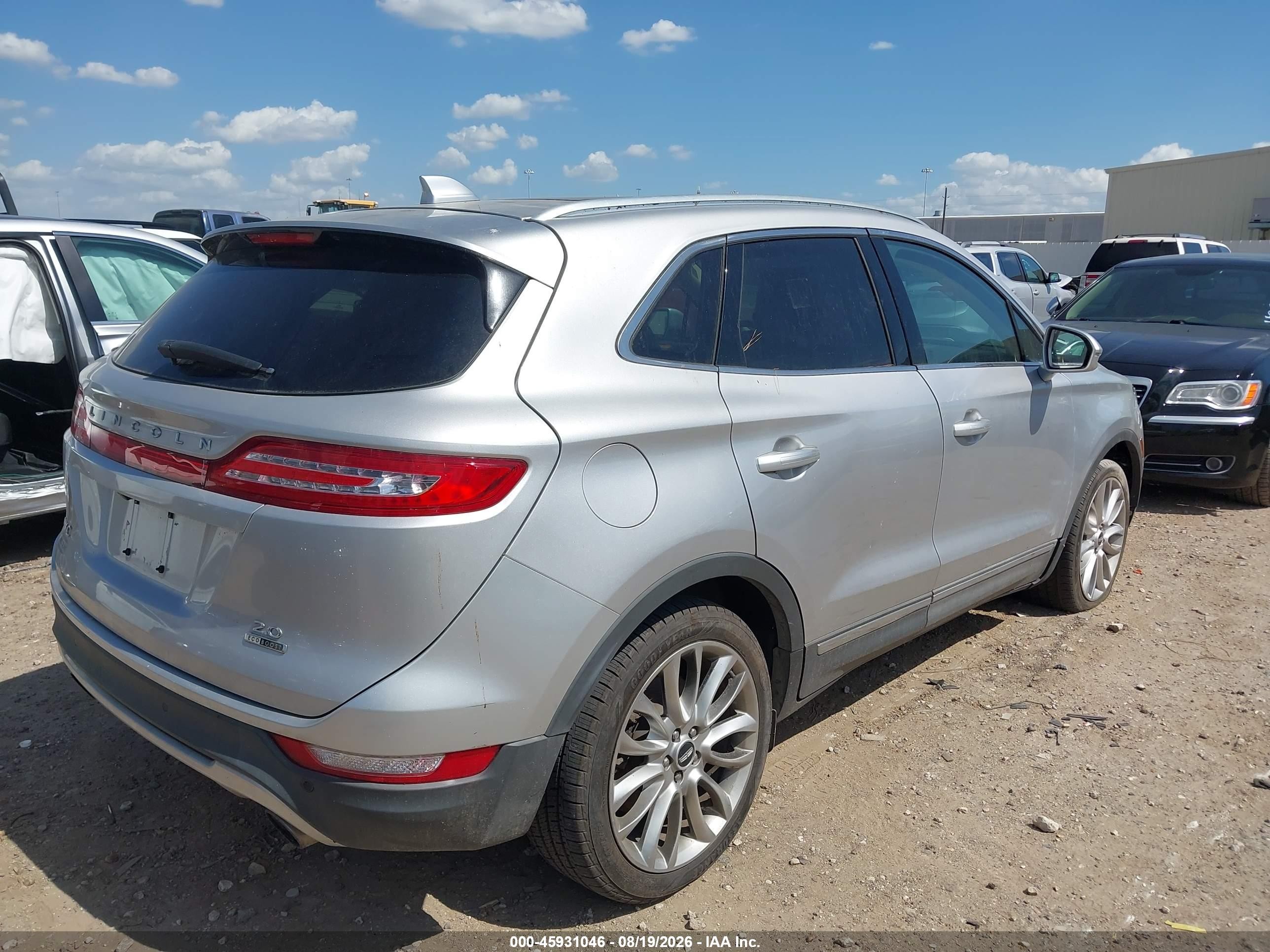 2015 Lincoln Mkc   Silver vin: 5LMCJ1A97FUJ05223