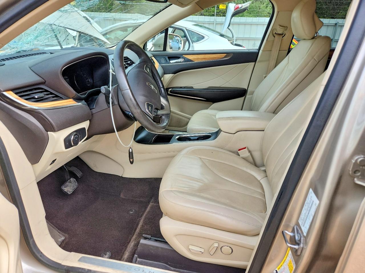 2015 Lincoln Mkc Tan vin: 5LMCJ1A97FUJ11166