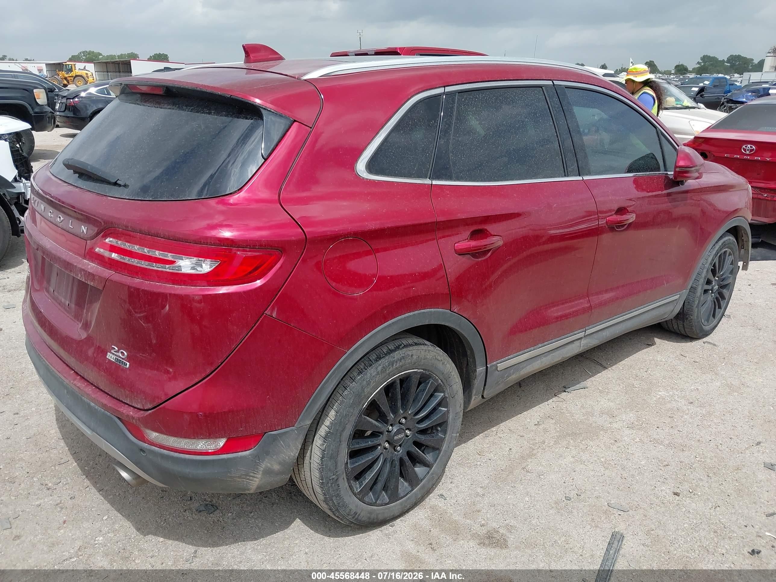 2015 Lincoln Mkc   Красный vin: 5LMCJ1A98FUJ07823