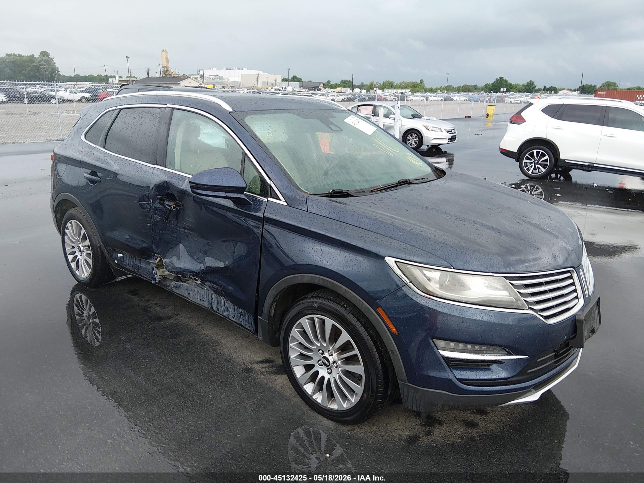 2015 Lincoln Mkc   Dark Blue vin: 5LMCJ1A99FUJ03893