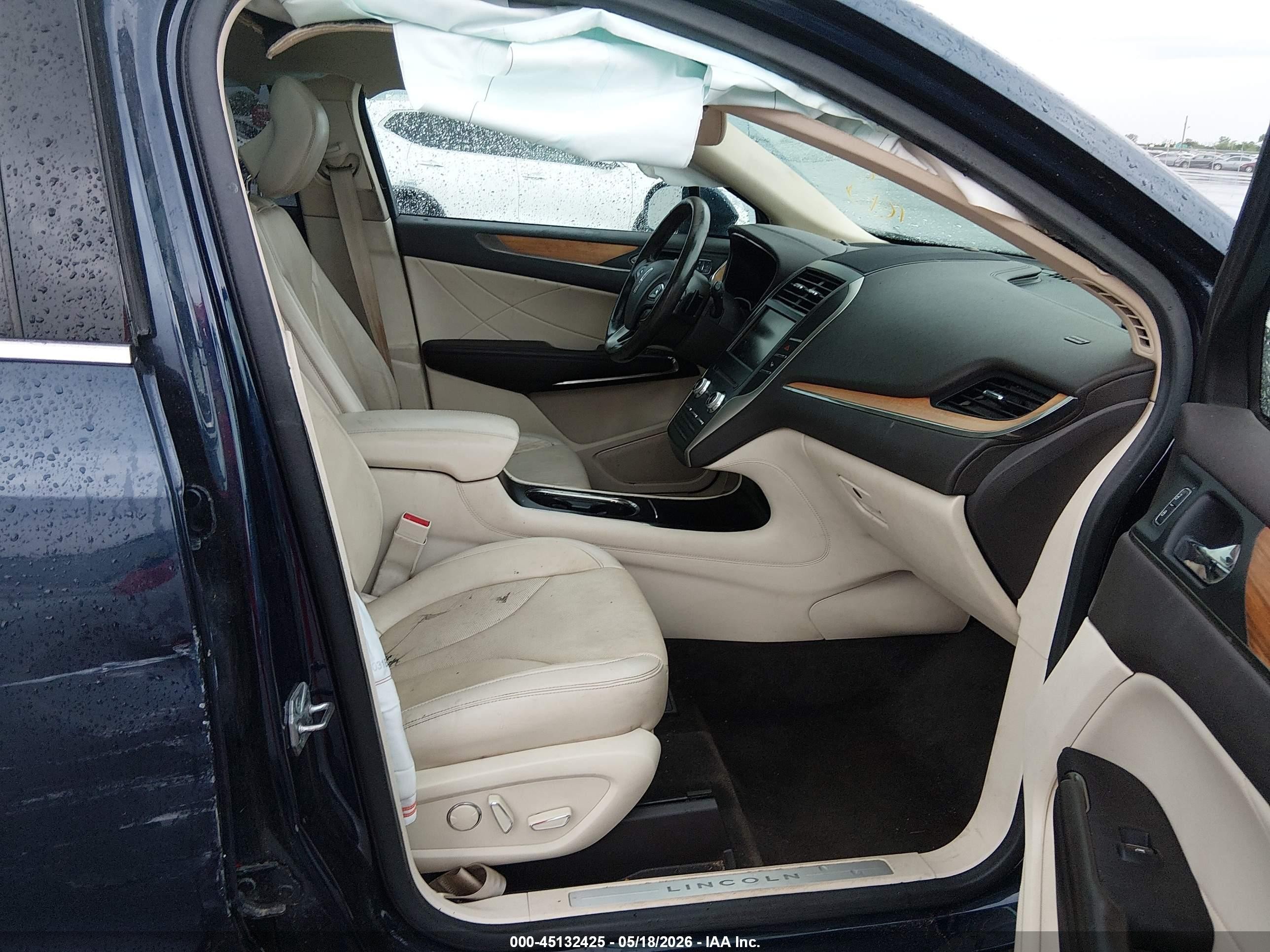 2015 Lincoln Mkc   Dark Blue vin: 5LMCJ1A99FUJ03893