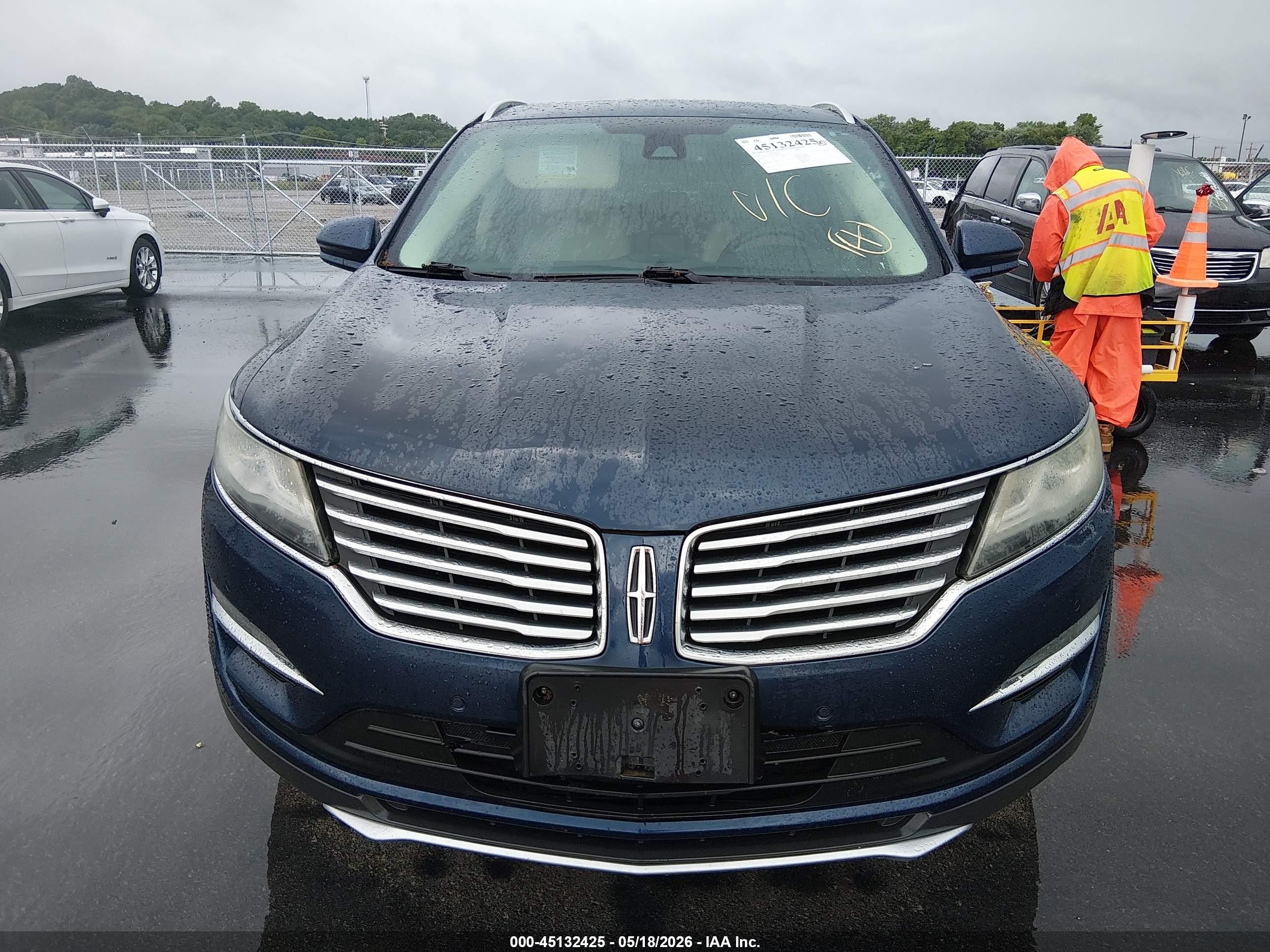 2015 Lincoln Mkc   Dark Blue vin: 5LMCJ1A99FUJ03893