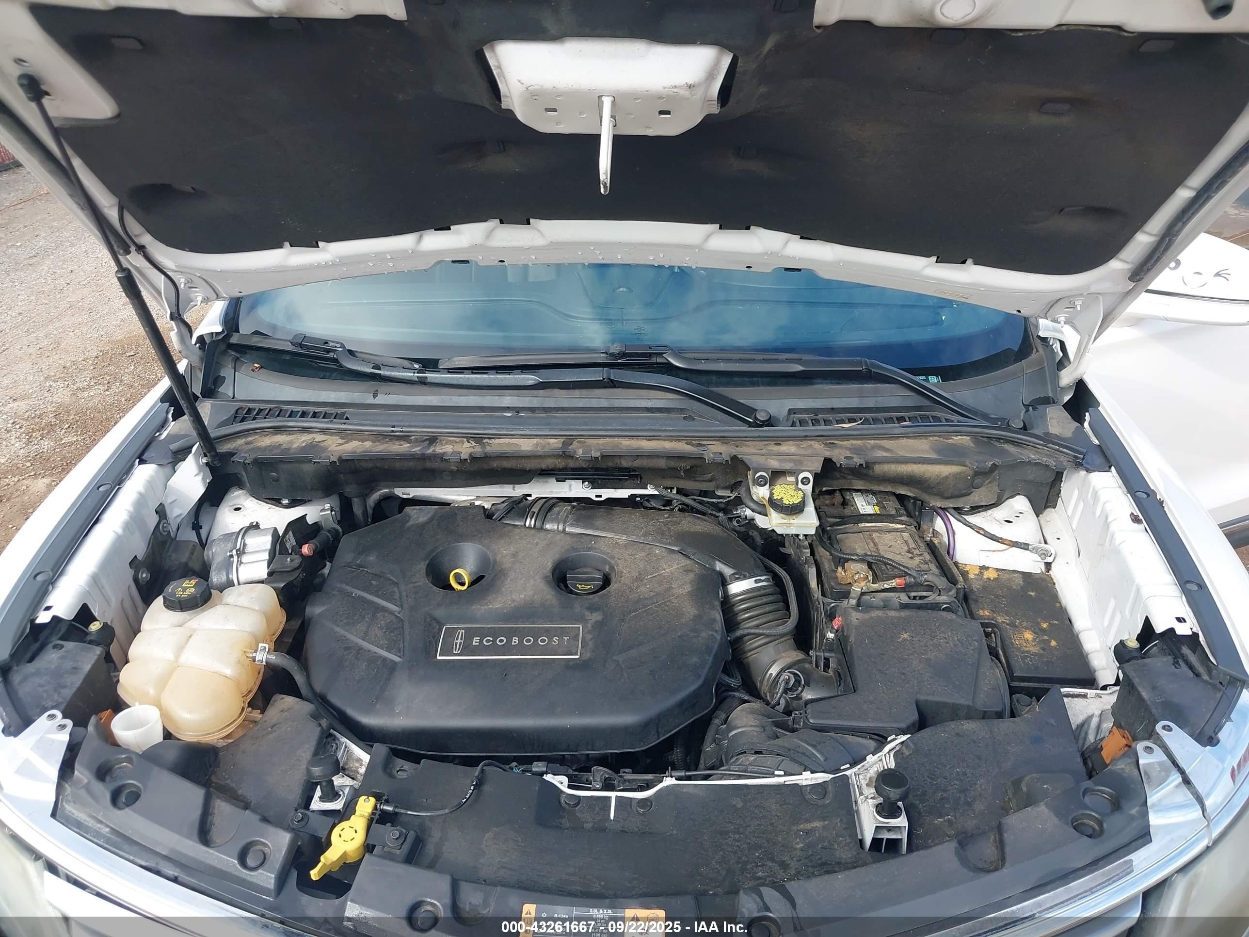 2015 Lincoln Mkc   Белый vin: 5LMCJ1A99FUJ32620
