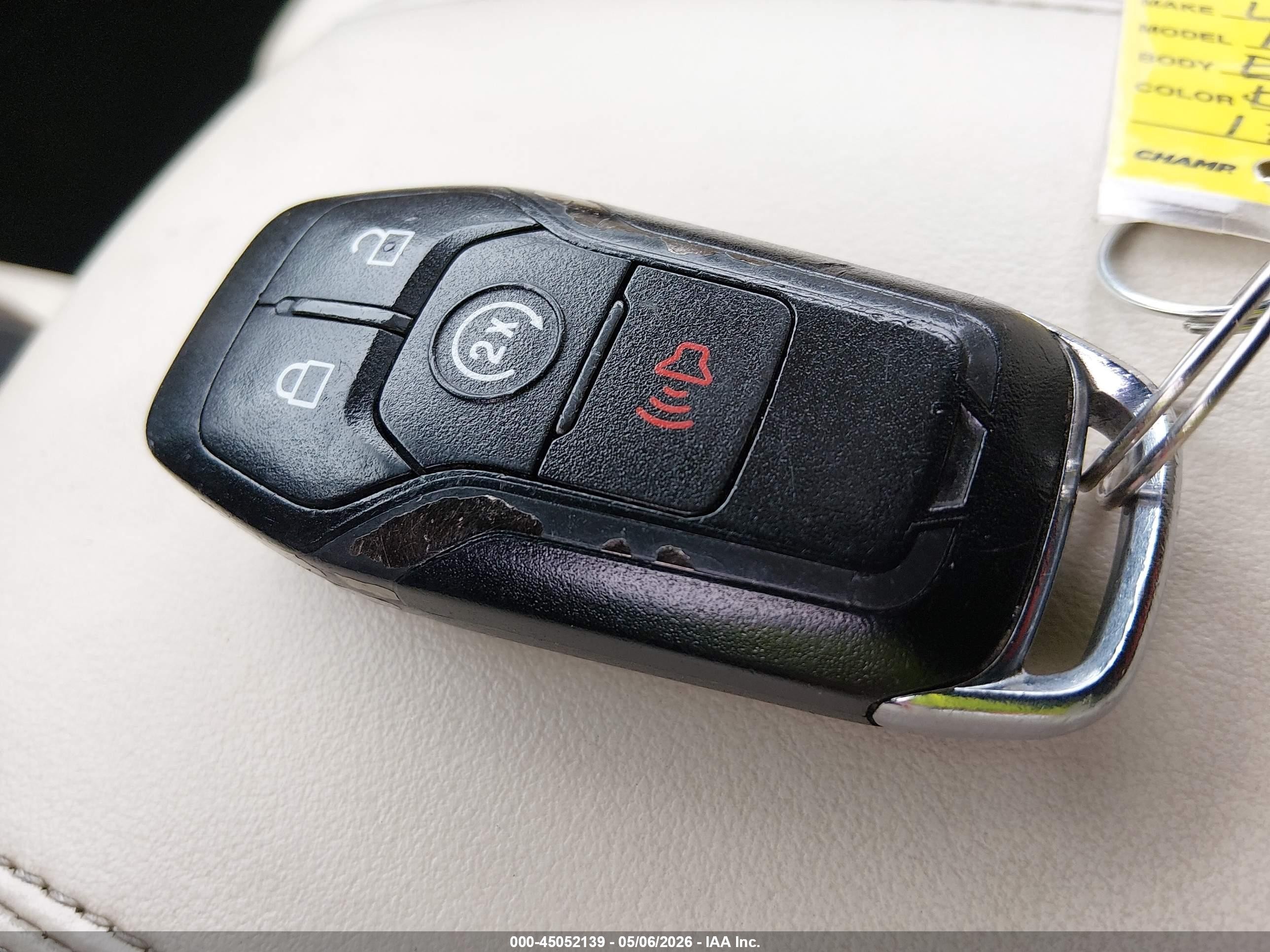 2015 Lincoln Mkc Бежевый vin: 5LMCJ1A9XFUJ05426