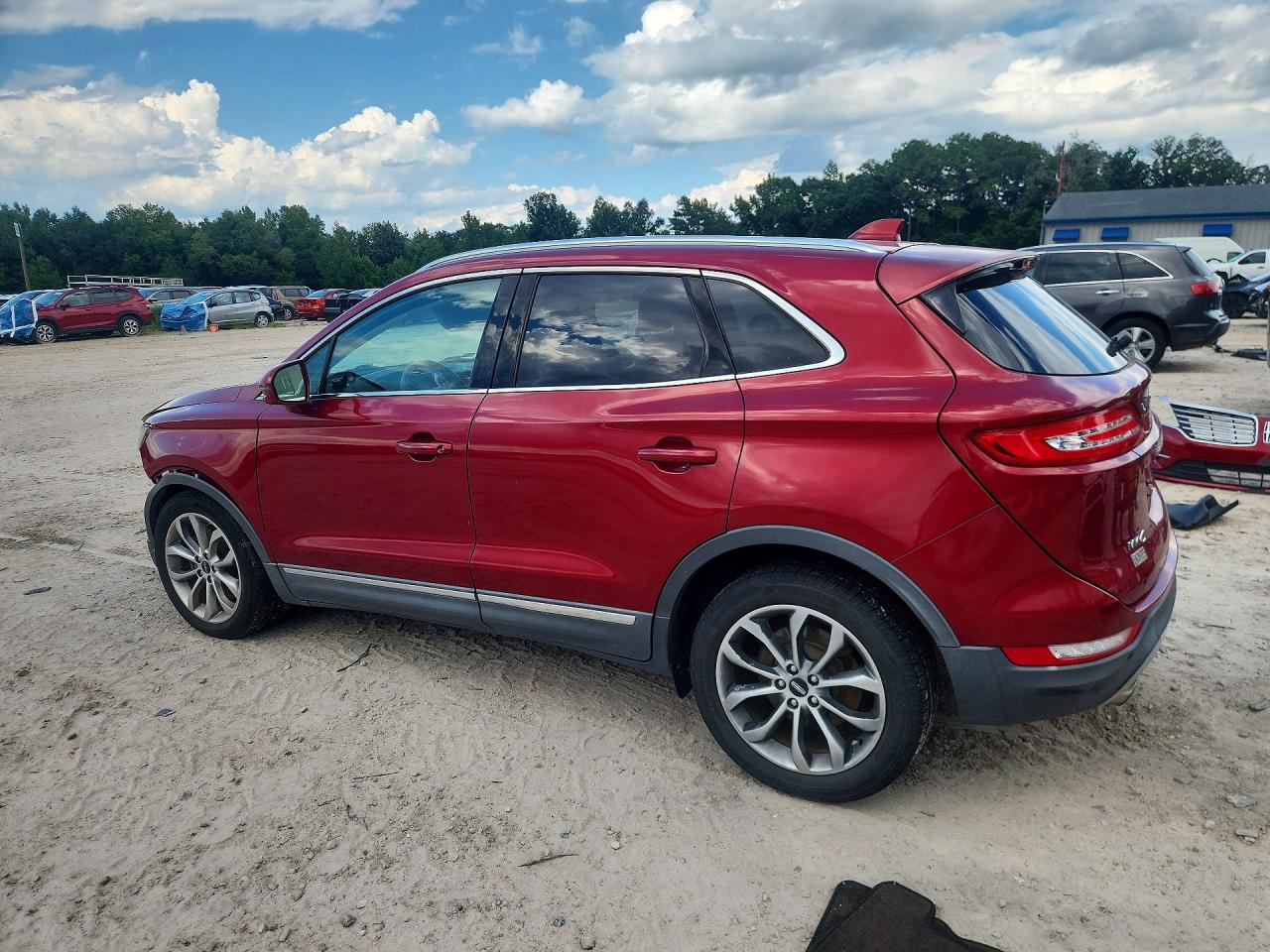 2015 Lincoln Mkc Red vin: 5LMCJ1A9XFUJ18239